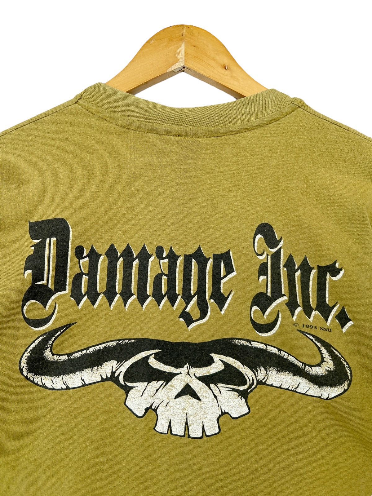 Vintage Vintage 90s Damage Inch Skull Single Stitch Skate Tees Size US M / EU 48-50 / 2 - 4 Thumbnail