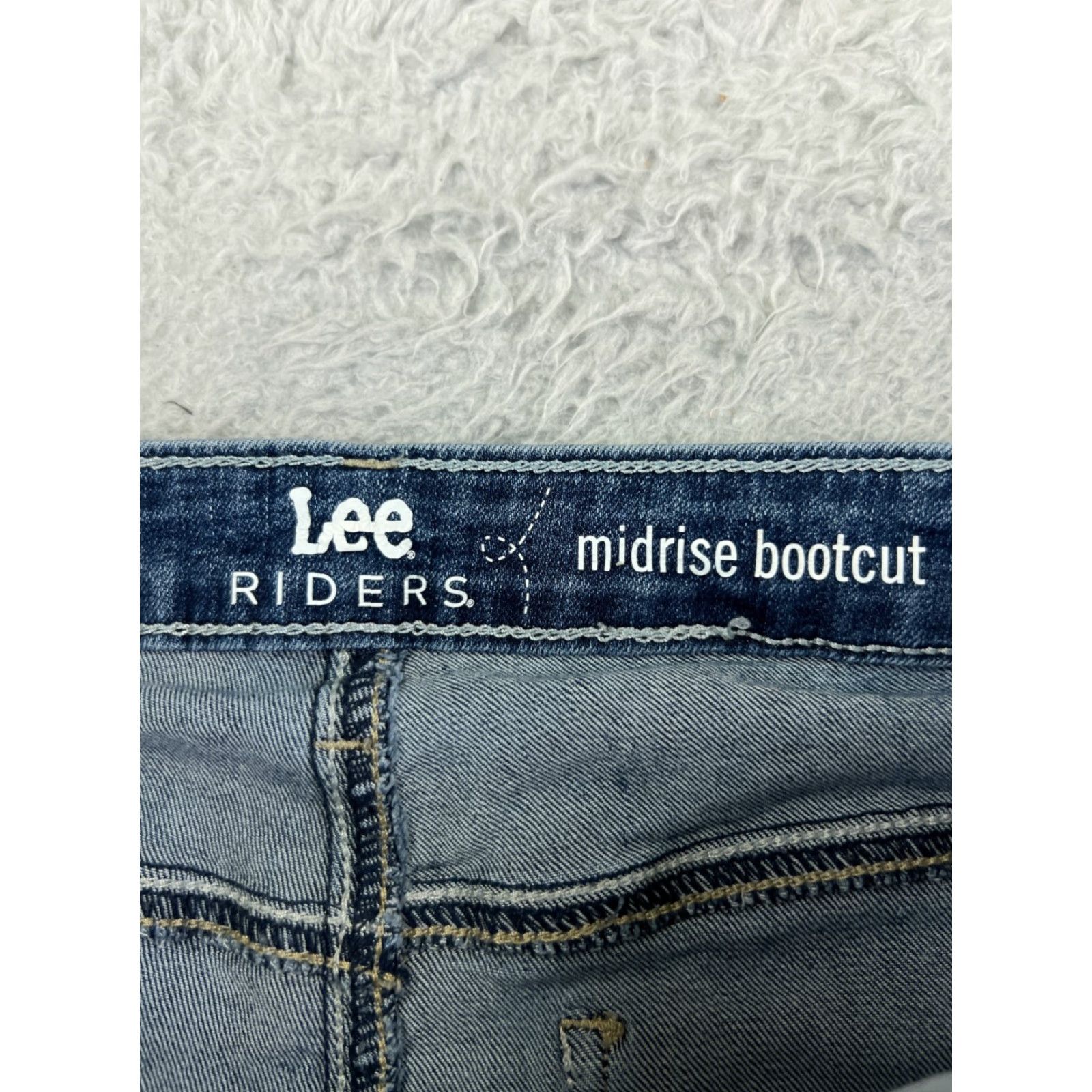 Lee Lee Jeans Women 28 Blue Denim Bootcut Riders 28x27 Mid Rise Cotton Blend Size 28" / US 6 / IT 42 - 3 Thumbnail
