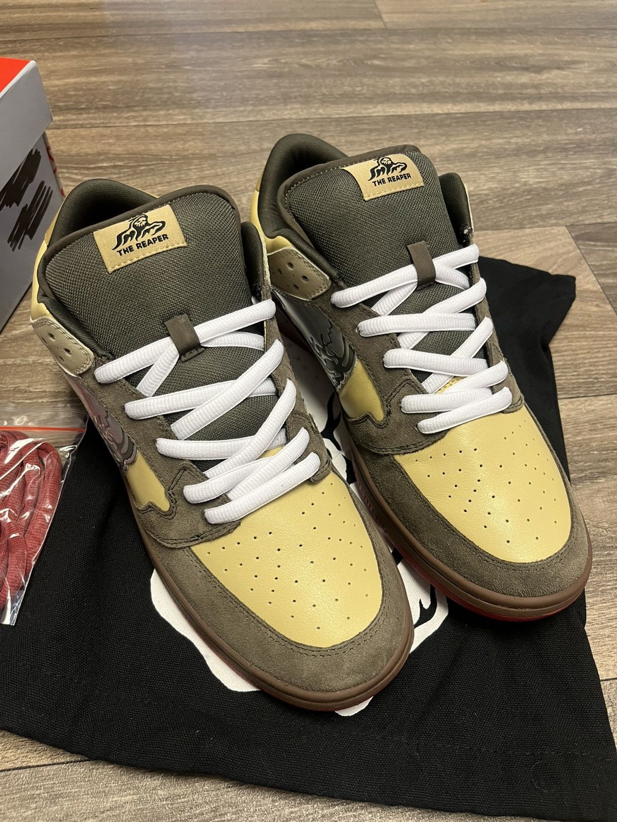 Warren Lotas Warren Lotas WL Reaper “CHAINSAW” SB Size US 11 / EU 44 - 2 Thumbnail