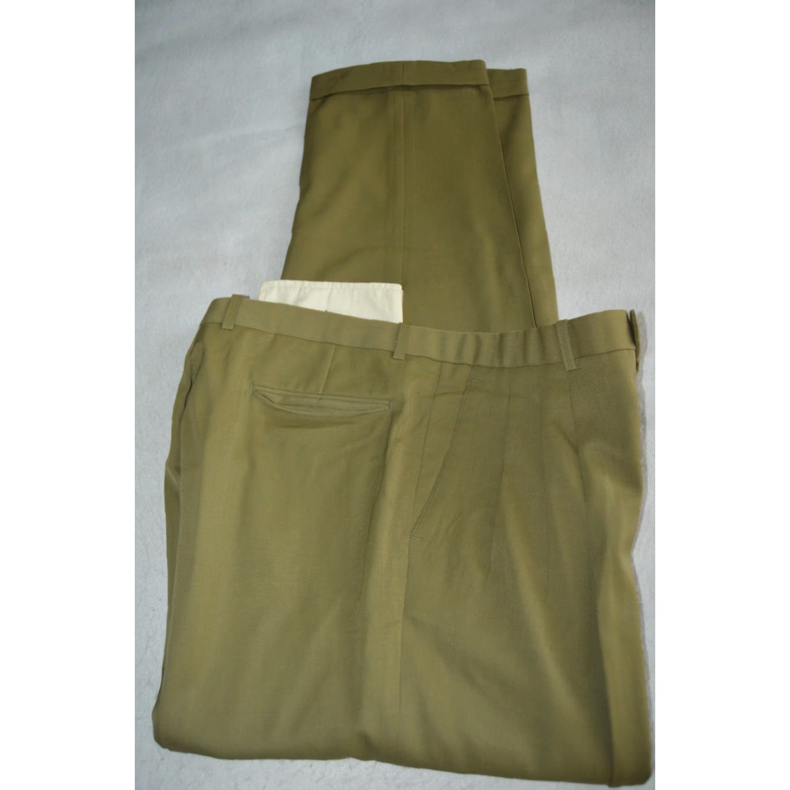 Vintage VINTAGE Greg Peters Green 100% Wool Pleated Dress Pants Mens Classic Fit Waist 36 Inseam 33 Front Zip Zipper Cuffed Solid Pattern Dress Pants Mens Size US 38 / EU 54 - 3 Thumbnail