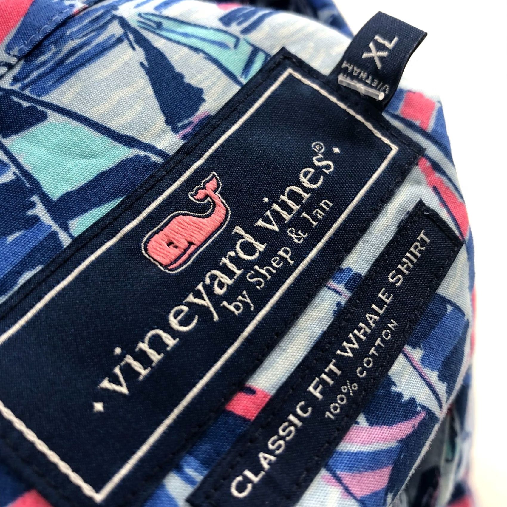 Vineyard Vines Vineyard Vines Classic Fit Whale XL Button SS Shirt All Over Print Boat Sailing Mens XL Blue Cotton Button-Up Shirt Size US XL / EU 56 / 4 - 8 Thumbnail