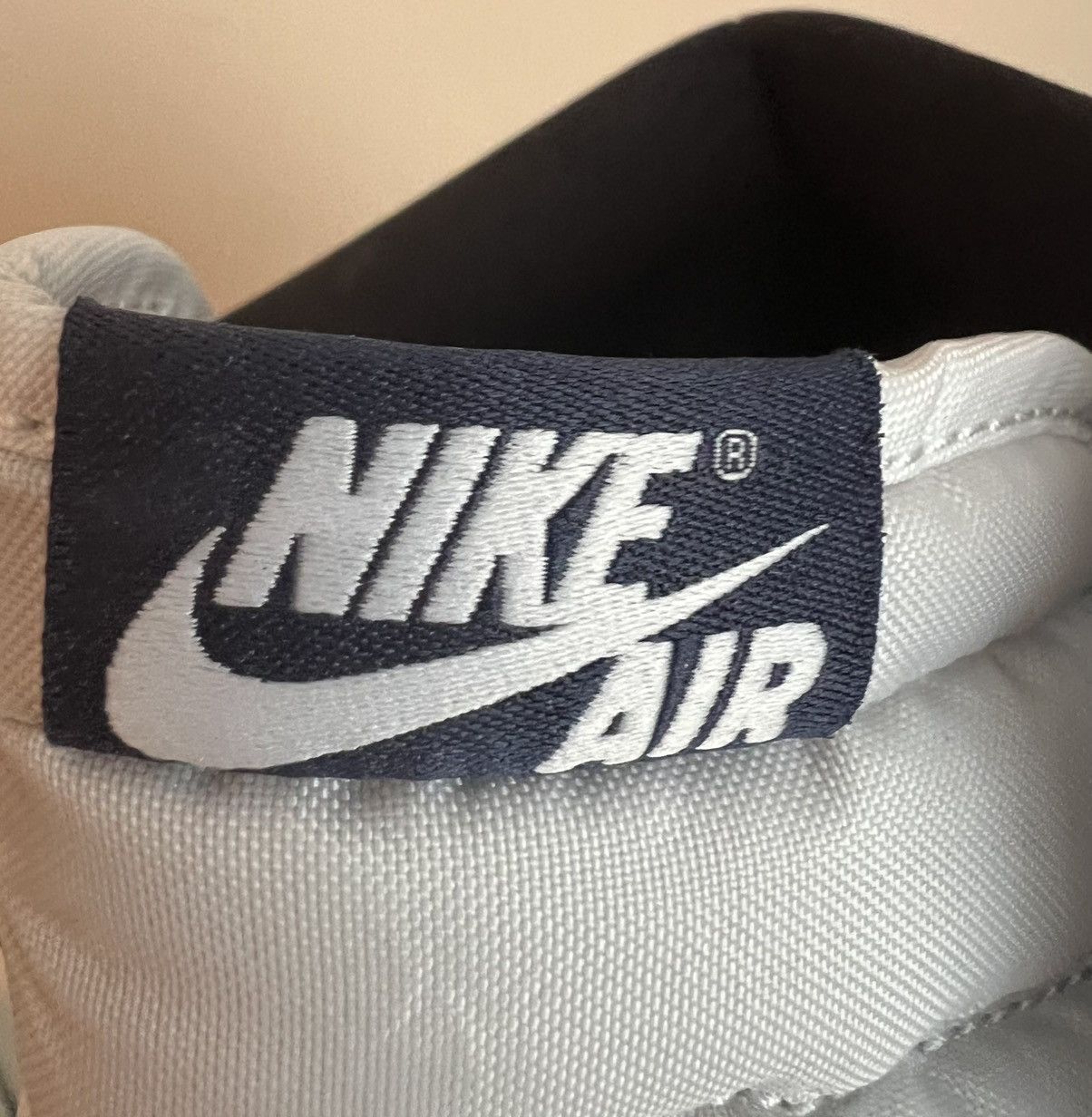 Nike Nike Air Jordan 1 Midnight Navy 10.5US Size US 10.5 / EU 43-44 - 7 Thumbnail