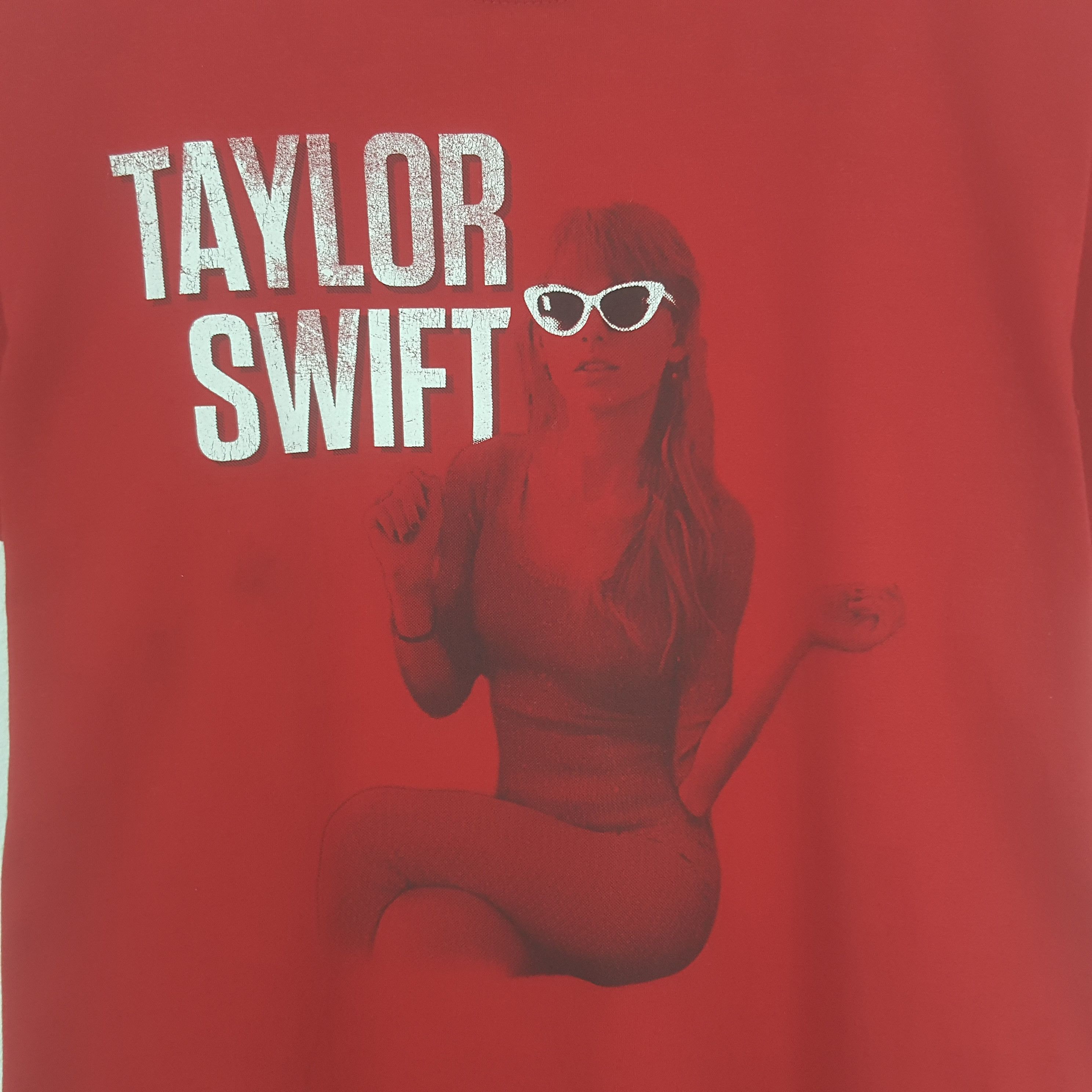 Other Vintage Taylor Swift RED Tshirt Size US M / EU 48-50 / 2 - 2 Thumbnail