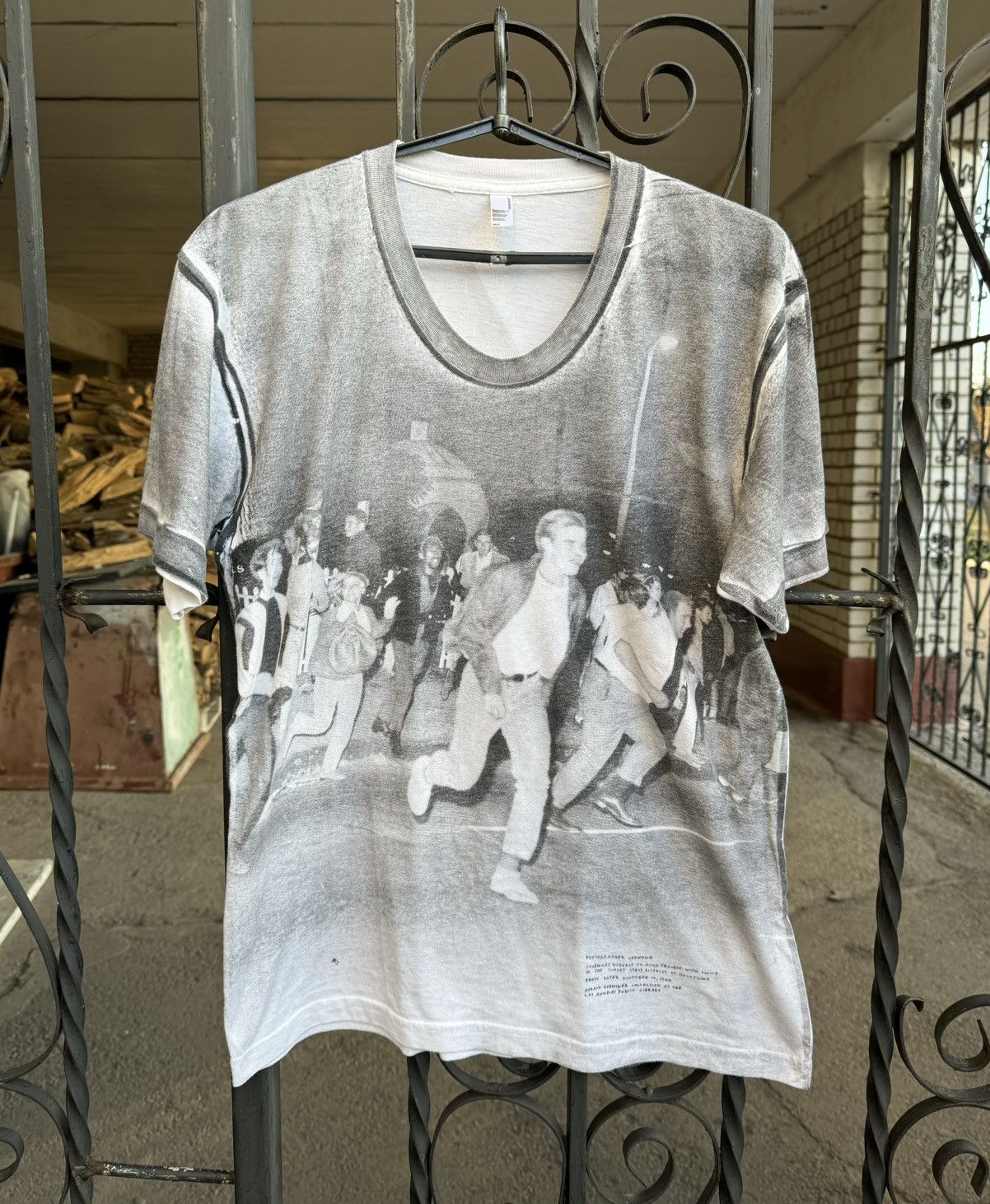 Vintage Vintage Over Print Photo Print Punk Hippie Riot T Shirt Size US M / EU 48-50 / 2 - 1 Thumbnail