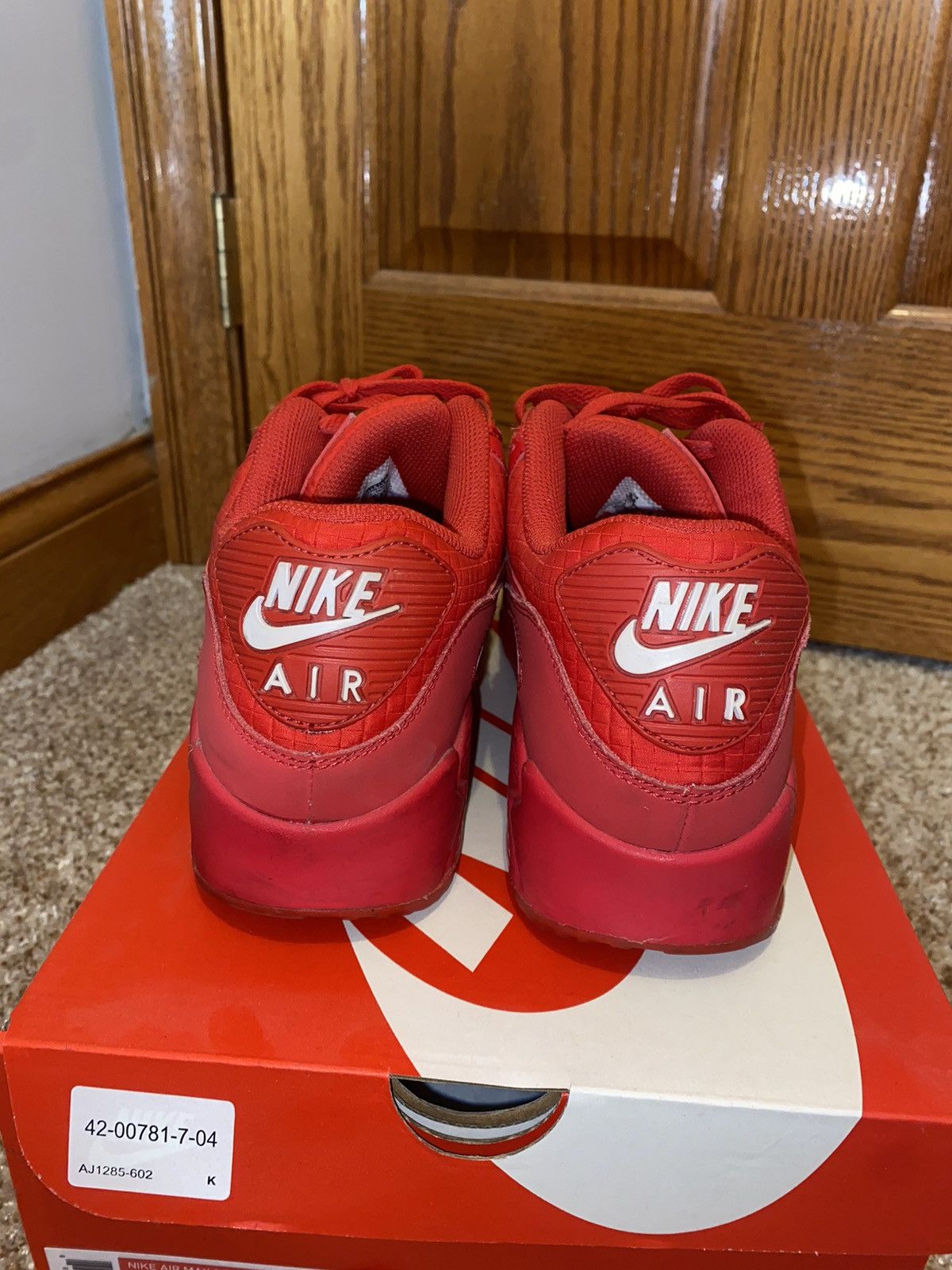 Nike Nike Air Max 90 Essential Size US 9.5 / EU 42-43 - 3 Thumbnail