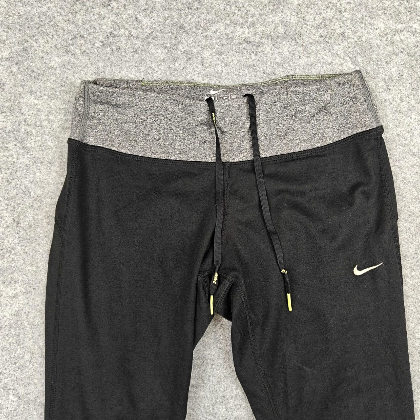 Nike Nike Leggings Womens Small Black Dri-FIT Compression Running Capri Pants Size 28" / US 6 / IT 42 - 2 Thumbnail