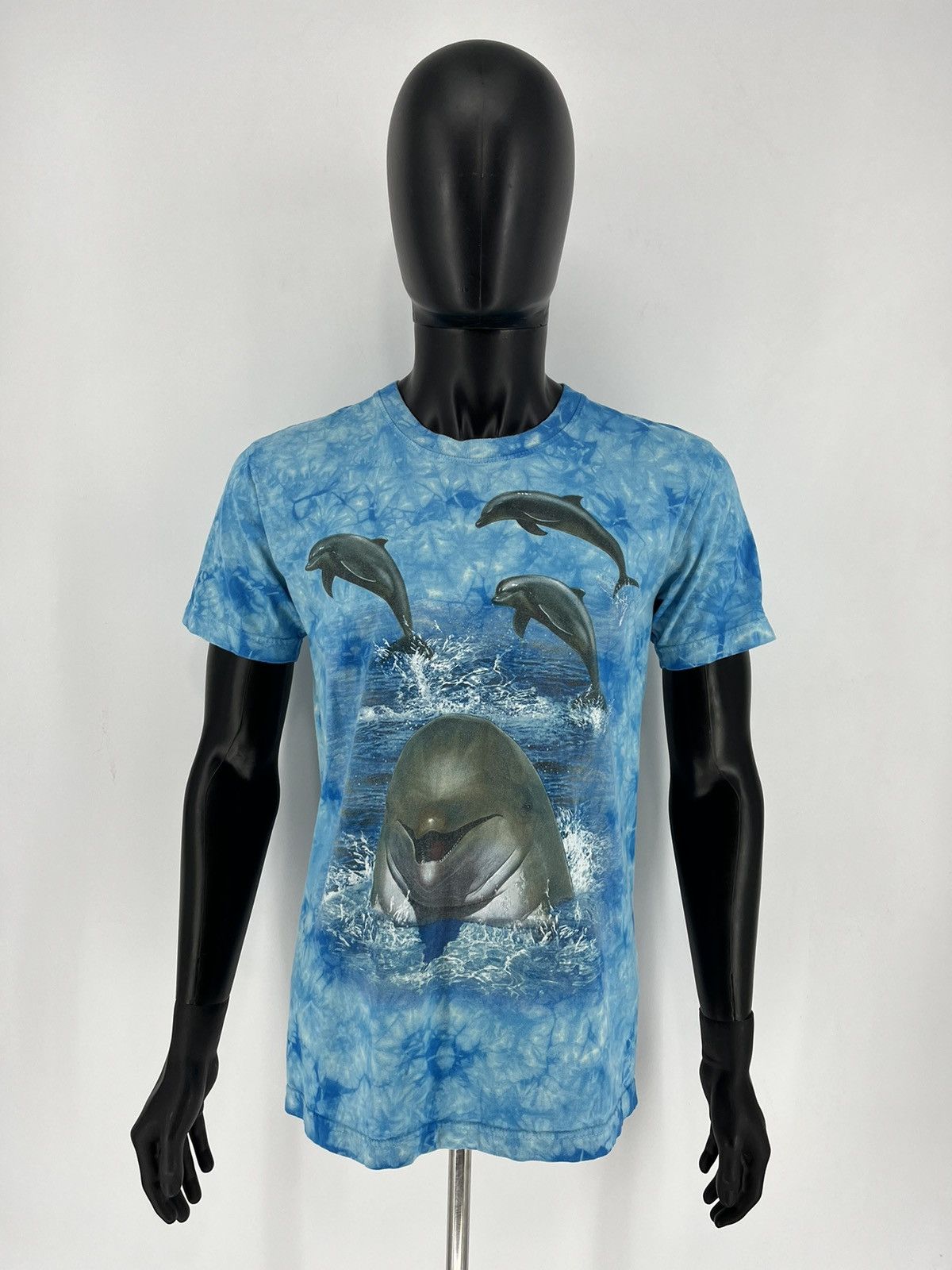 Vintage Vintage 90s Akuna Matata Dolphin taiday T Shirt Size L Size US M / EU 48-50 / 2 - 2 Thumbnail