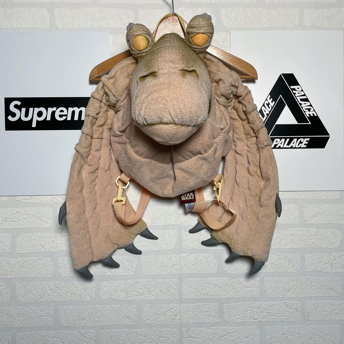 Disney × Star Wars × Vintage 90s Vintage Star Wars Jar Jar Binks Head Cosplay Backpack Size ONE SIZE - 1 Thumbnail