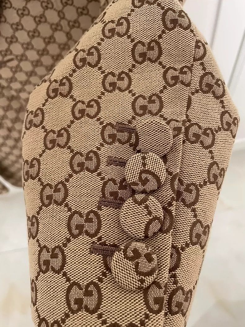 Gucci Gucci Full logo suit 2501-Nextarrow Size 48R - 2 Thumbnail