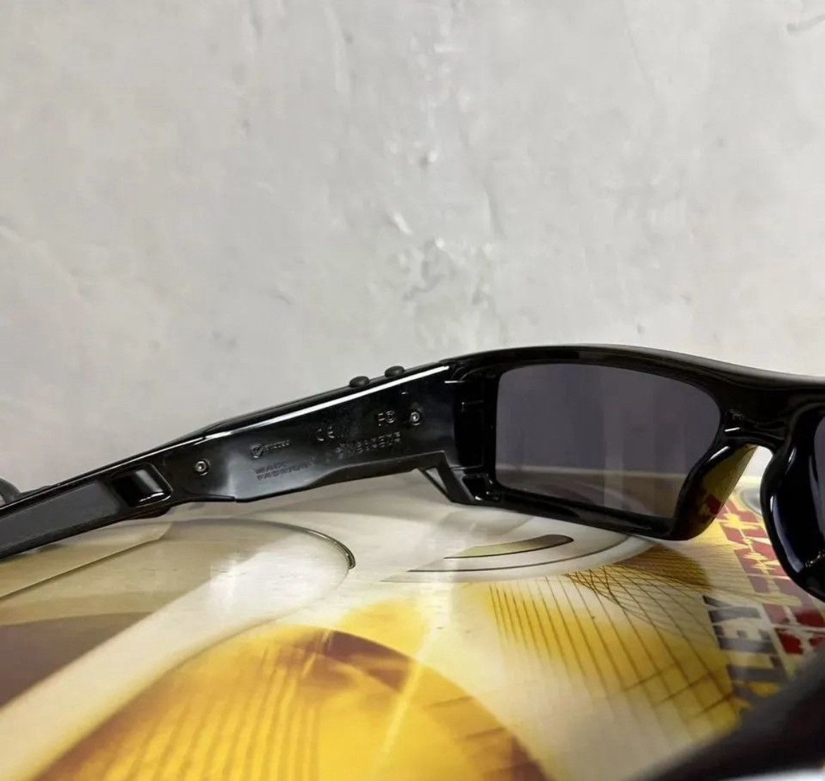Oakley Oakley Thump 2 Polished Black Iridium Vintage 00s Size ONE SIZE - 8 Thumbnail