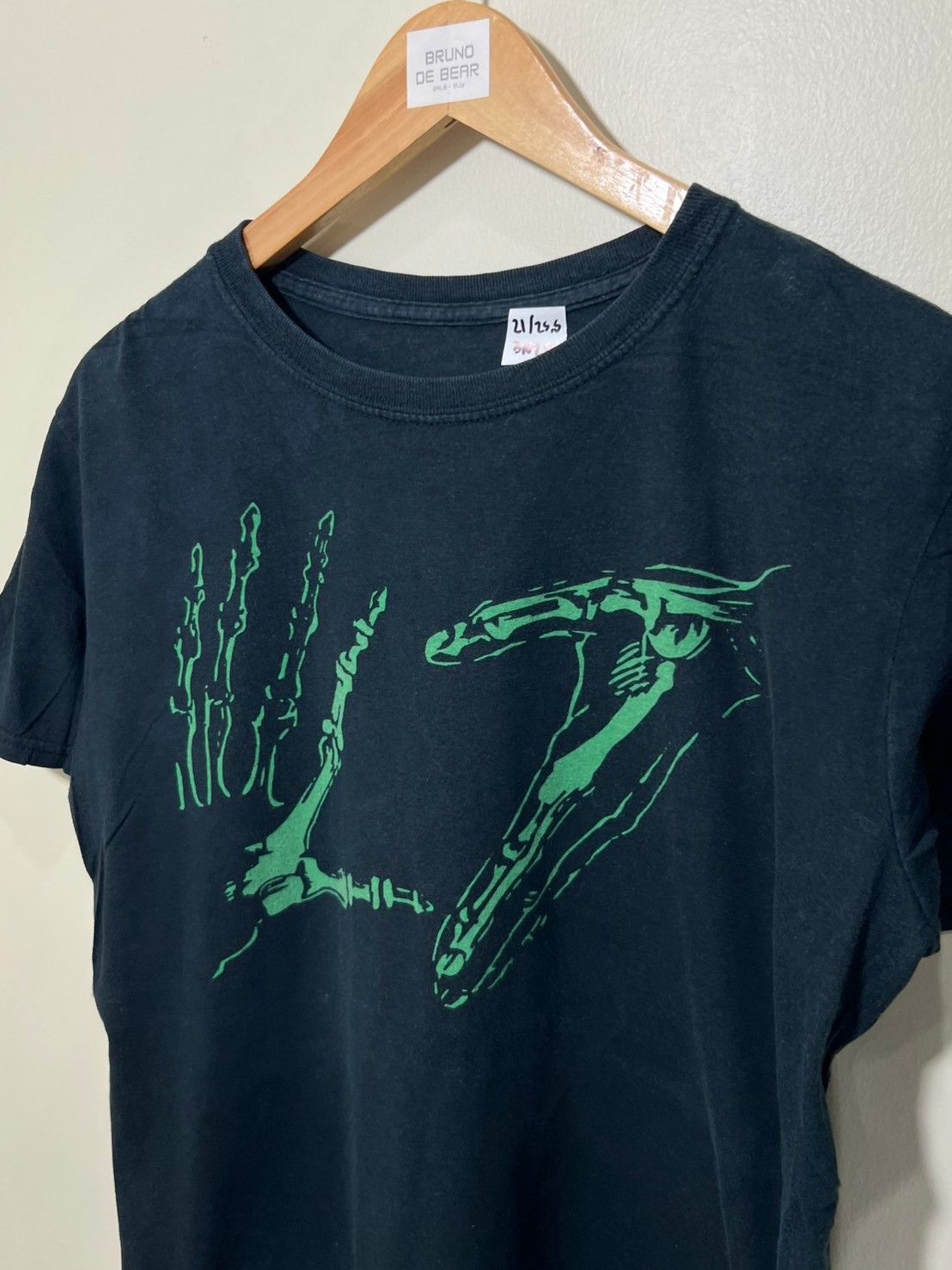 Band Tees L7 Skeleton Hand shirt Size US M / EU 48-50 / 2 - 1 Thumbnail