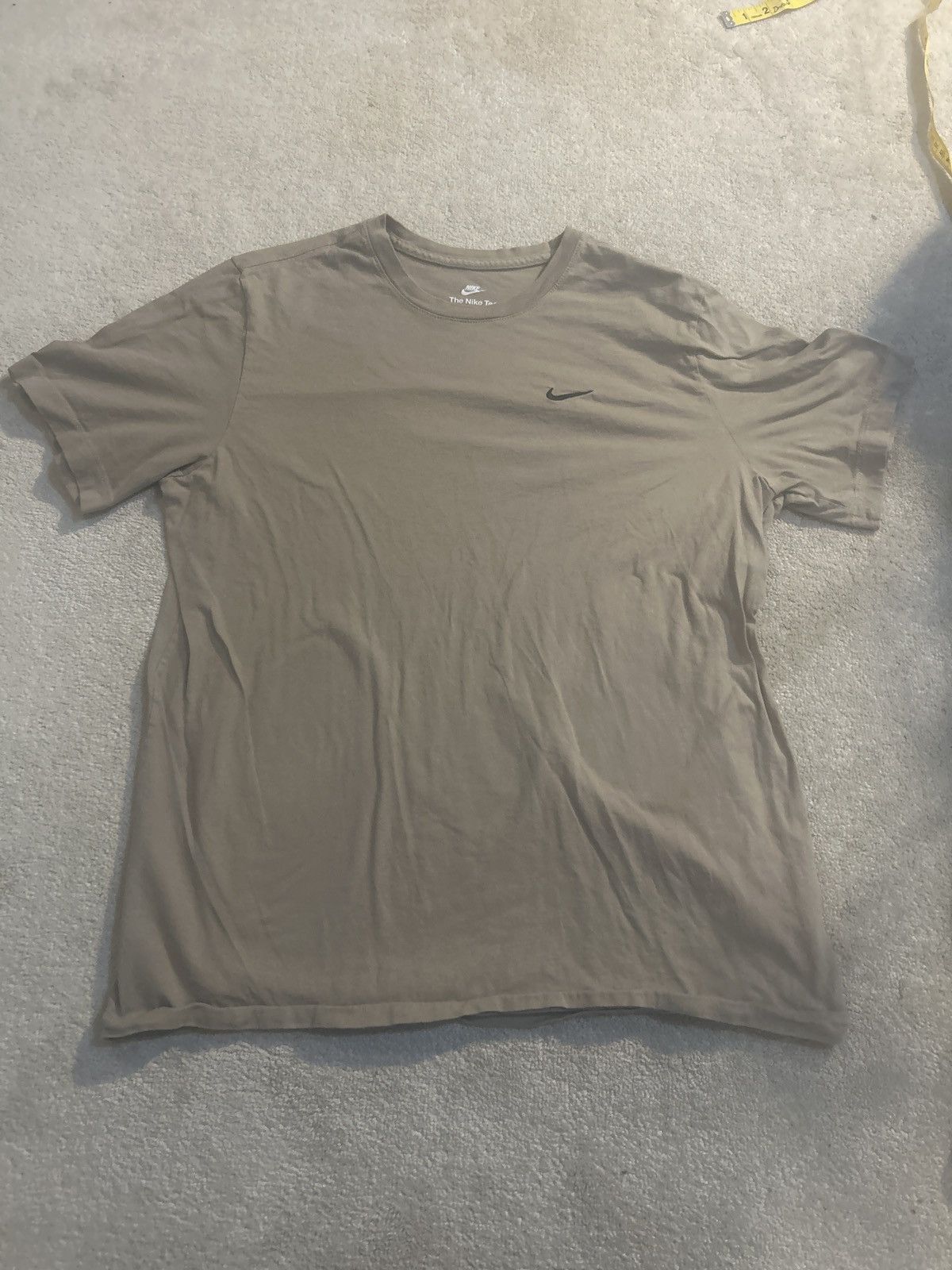 Nike Beige Nike corner swoosh tee Size US M / EU 48-50 / 2 - 1 Thumbnail