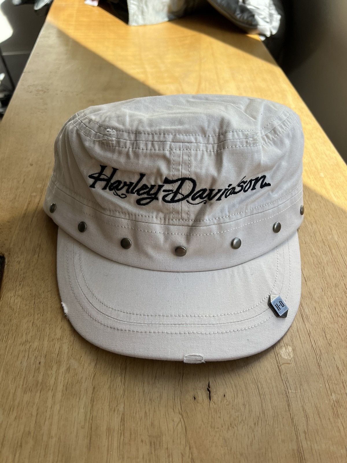 Harley Davidson Harley davidson studded hat Size ONE SIZE - 1 Thumbnail