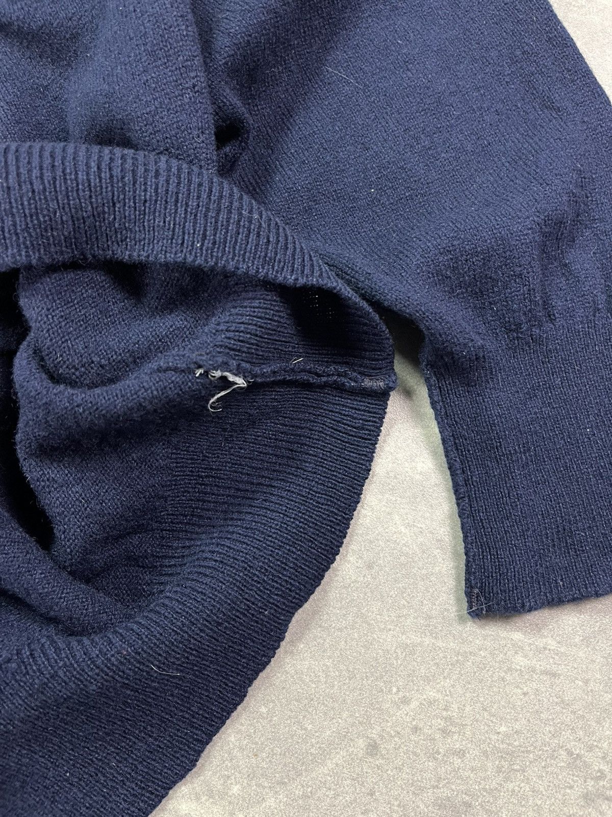 Burberry Vintage Burberrys Navy Blue Lambswool Logo Sweater L XL Size US XL / EU 56 / 4 - 7 Thumbnail