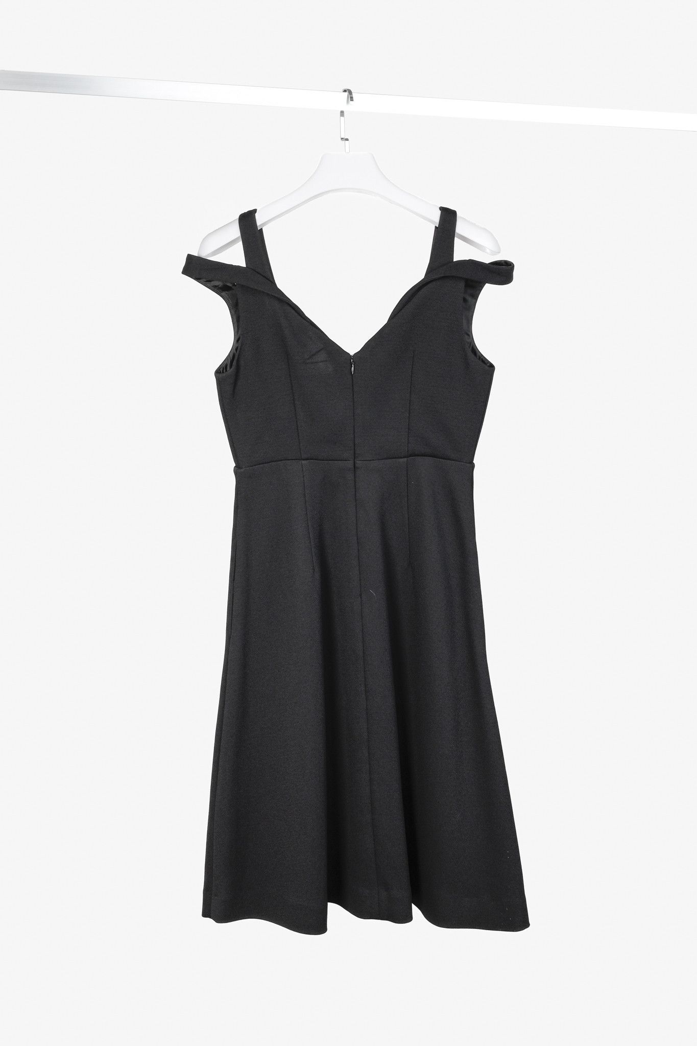 Carven Carven Lys Noir Wool Cut-Out Midi Dress Size S / US 4 / IT 40 - 2 Thumbnail