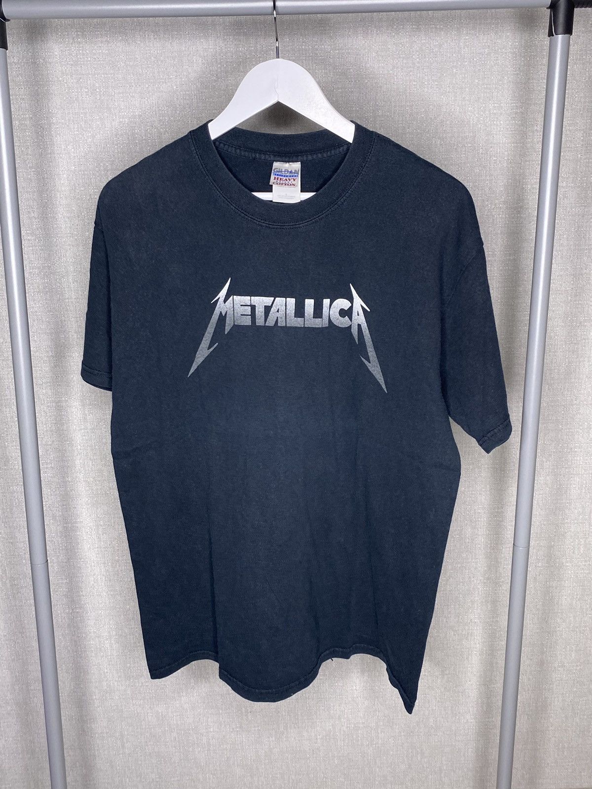 Band Tees × Metallica × Vintage Metallica Band Tee t-shirt 90s-2000s Silver Logo Gildan vtg Size US L / EU 52-54 / 3 - 1 Thumbnail