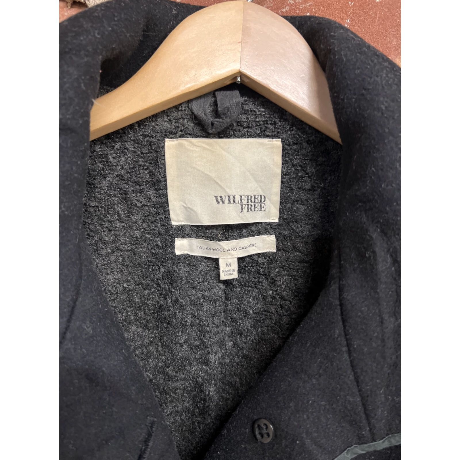 Aritzia Aritzia Wilfred Free Womens Black Wool Cashmere Peacoat Coat M Black Womens Pea Coat - this item? Size M / US 6-8 / IT 42-44 - 2 Thumbnail