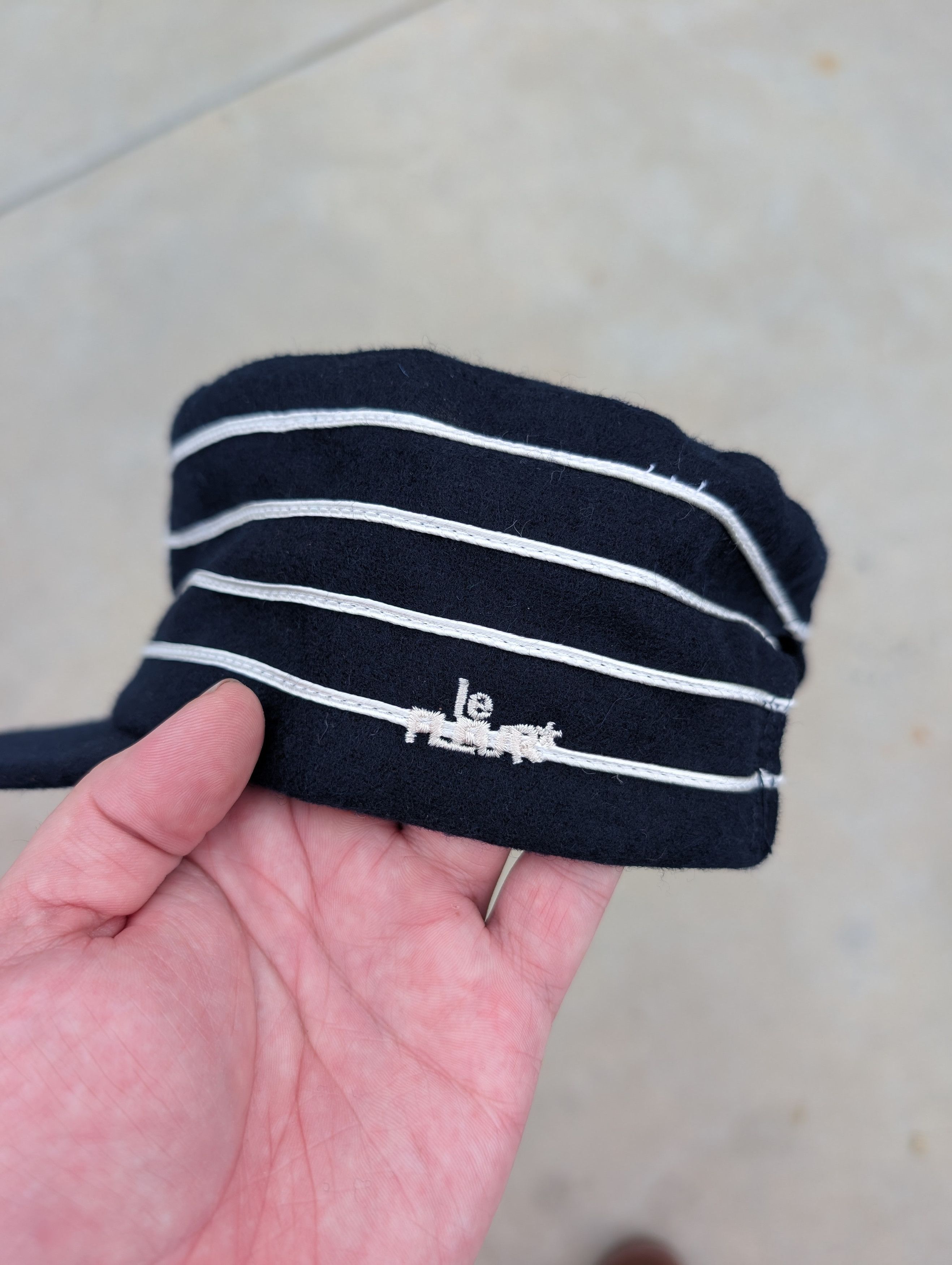 Golf le Fleur Golf Le Fleur stripped pillbox hat in navy Size ONE SIZE - 3 Thumbnail