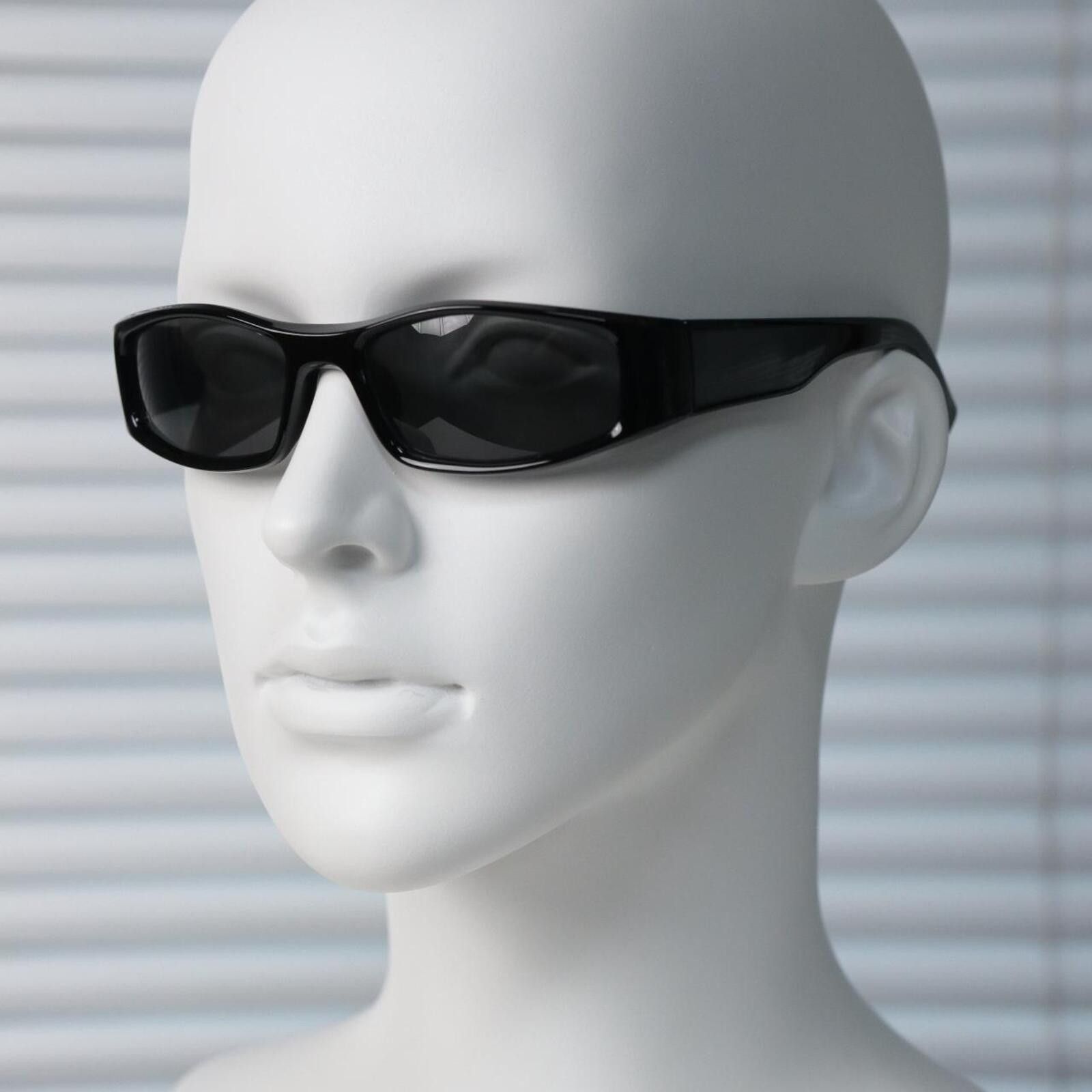 Japanese Brand Vtg Avant Garde Y2K Black Rectangle Sunglasses Unisex OS Size ONE SIZE - 1 Thumbnail