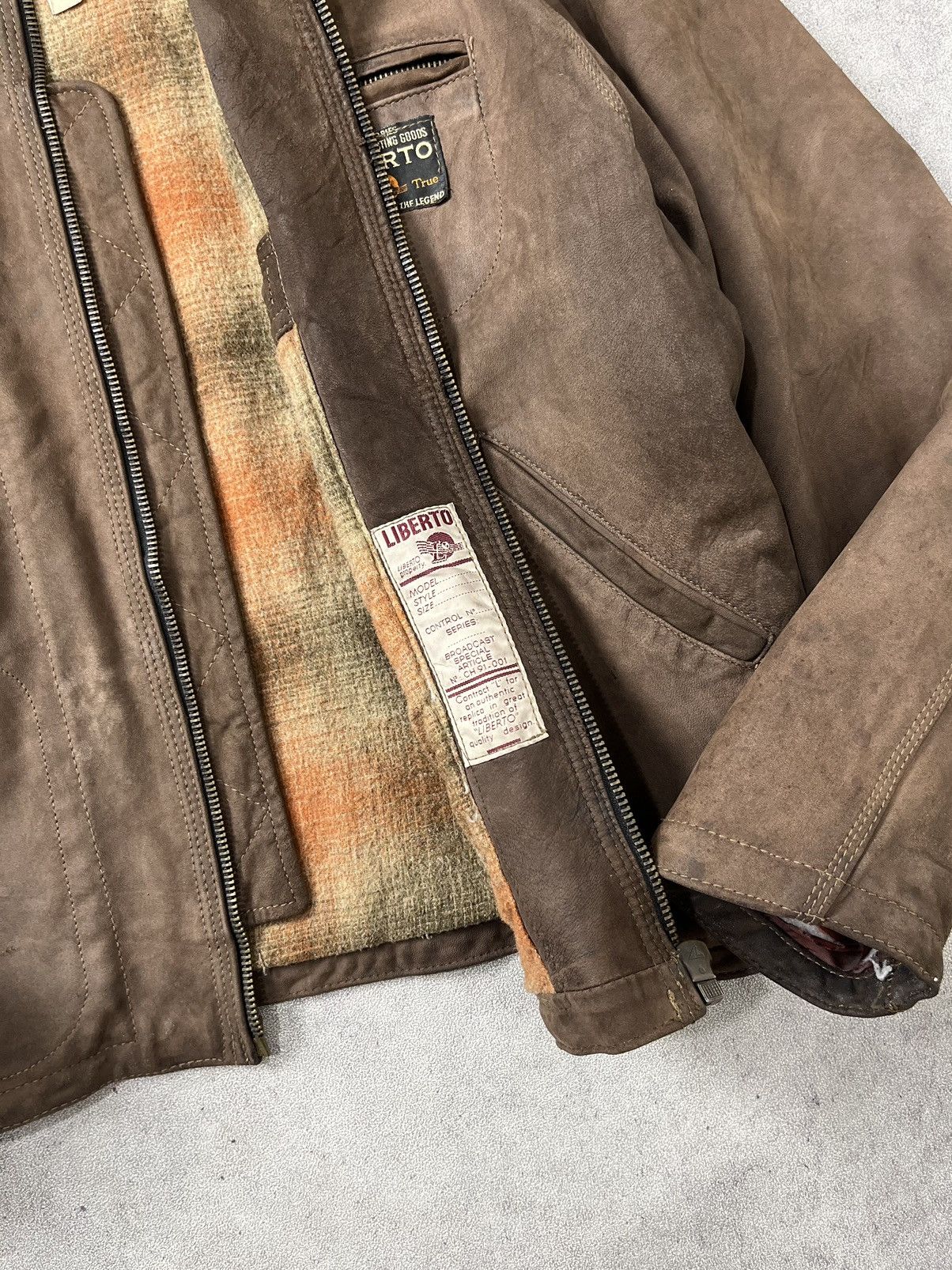 Avirex LIBERTO 80’s detroit leather suede blanket jacket Size US XL / EU 56 / 4 - 6 Thumbnail