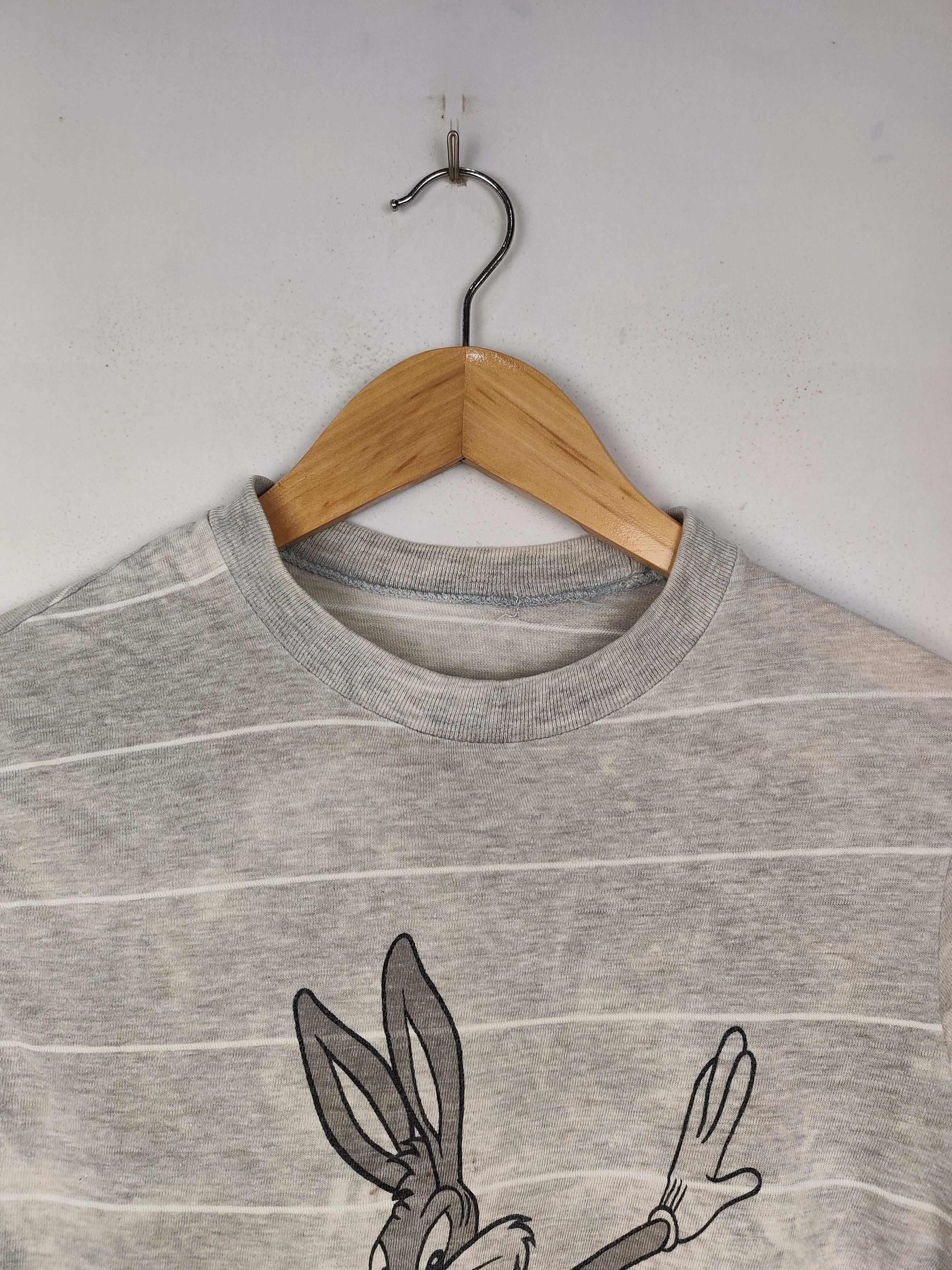 Vintage Vintage 70s Sunfaded Bugs Bunny Cartoon Shirt Size US XS / EU 42 / 0 - 2 Thumbnail