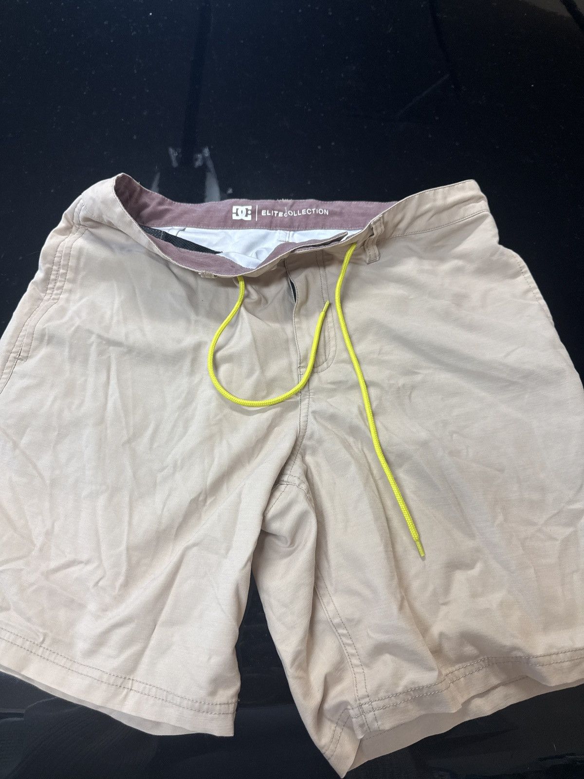 DC DC shoes Elite Collection shorts Size US 34 / EU 50 - 1 Thumbnail