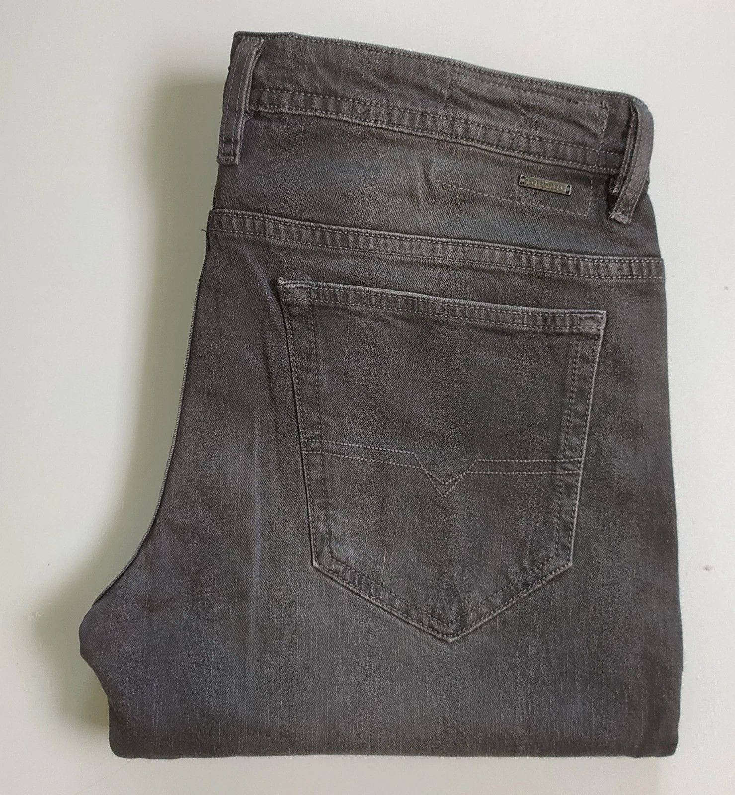 Diesel Diesel THOMMER-C L.32 MENS JEANS T/9793 Size US 34 / EU 50 - 1 Thumbnail