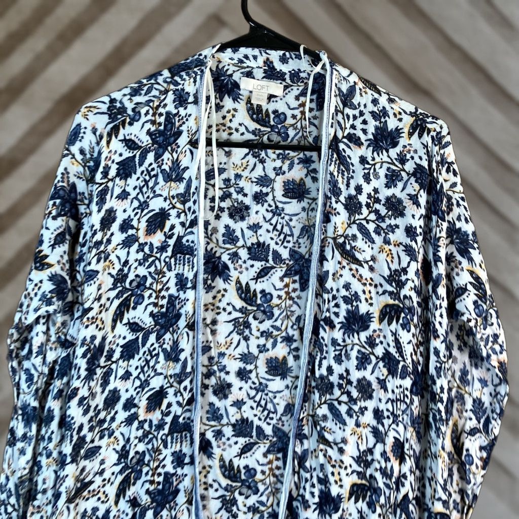 Loft LOFT Womens Kimono White Blue Multicolor Floral Open Front XSmall/Small Casual Boho Sleeves Short Chiffon Lightweight Open Front Size XS / US 0-2 / IT 36-38 - 1 Thumbnail