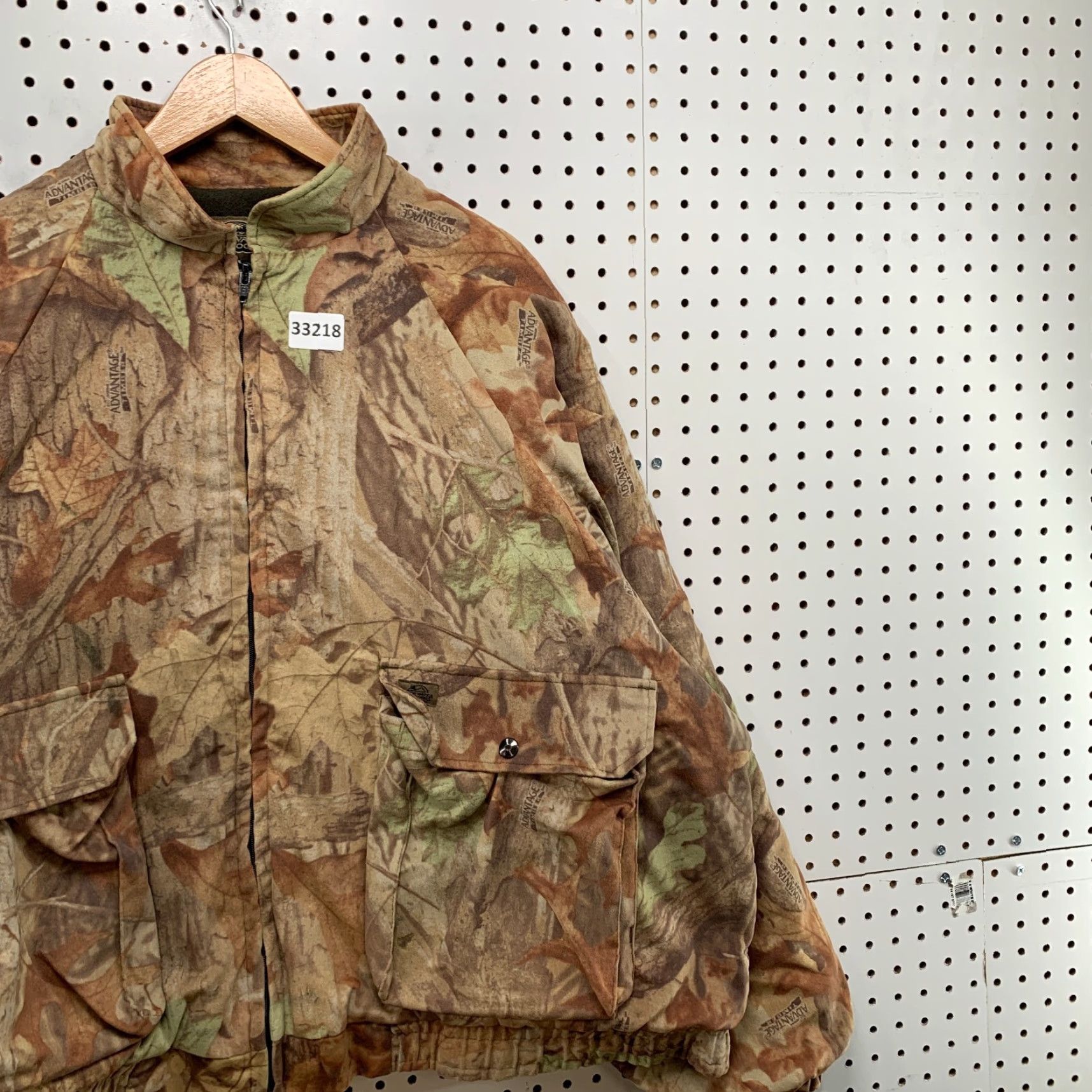 Vintage VINTAGE White Water Outdoors Camouflage Hunting Jacket Mens 2XL White Camo Bomber Jacket 30.5x26.5 Nature Outdoor Mens Size US XXL / EU 58 / 5 - 7 Thumbnail