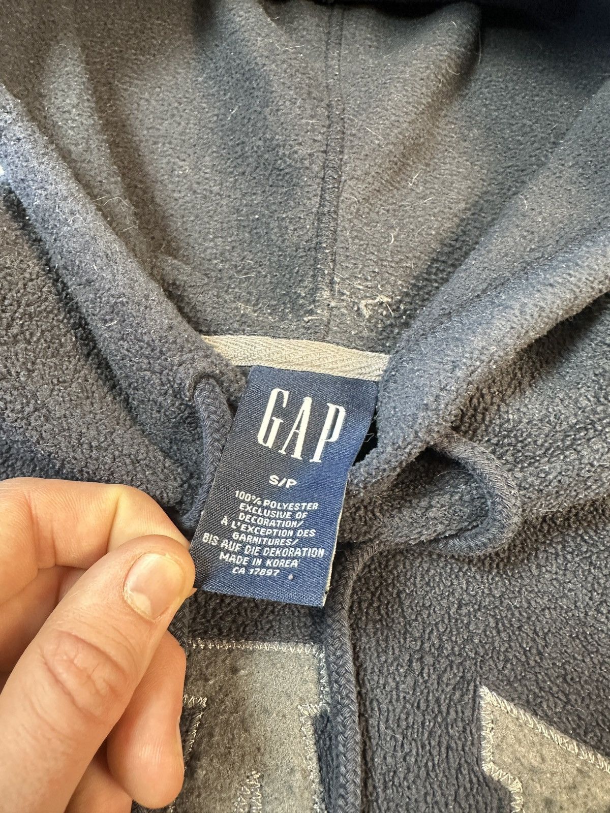 Gap × Vintage Vintage Gap Fleece Hoodie Big Logo Streetwear Rare Casual M Size US M / EU 48-50 / 2 - 3 Thumbnail