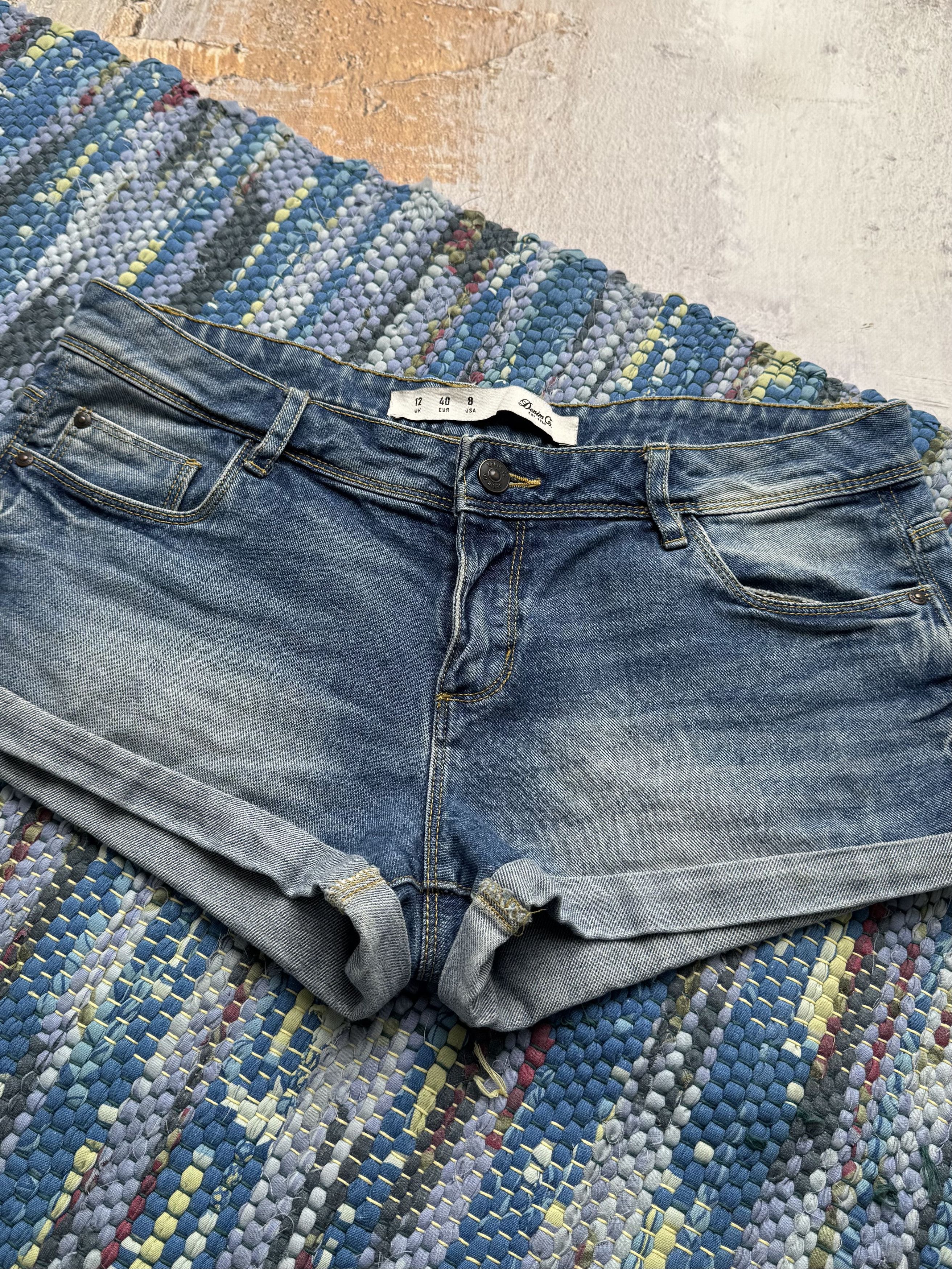 Vintage Vintage Denim Mini Shorts D15 Size 32" / US 10 / IT 46 - 2 Thumbnail