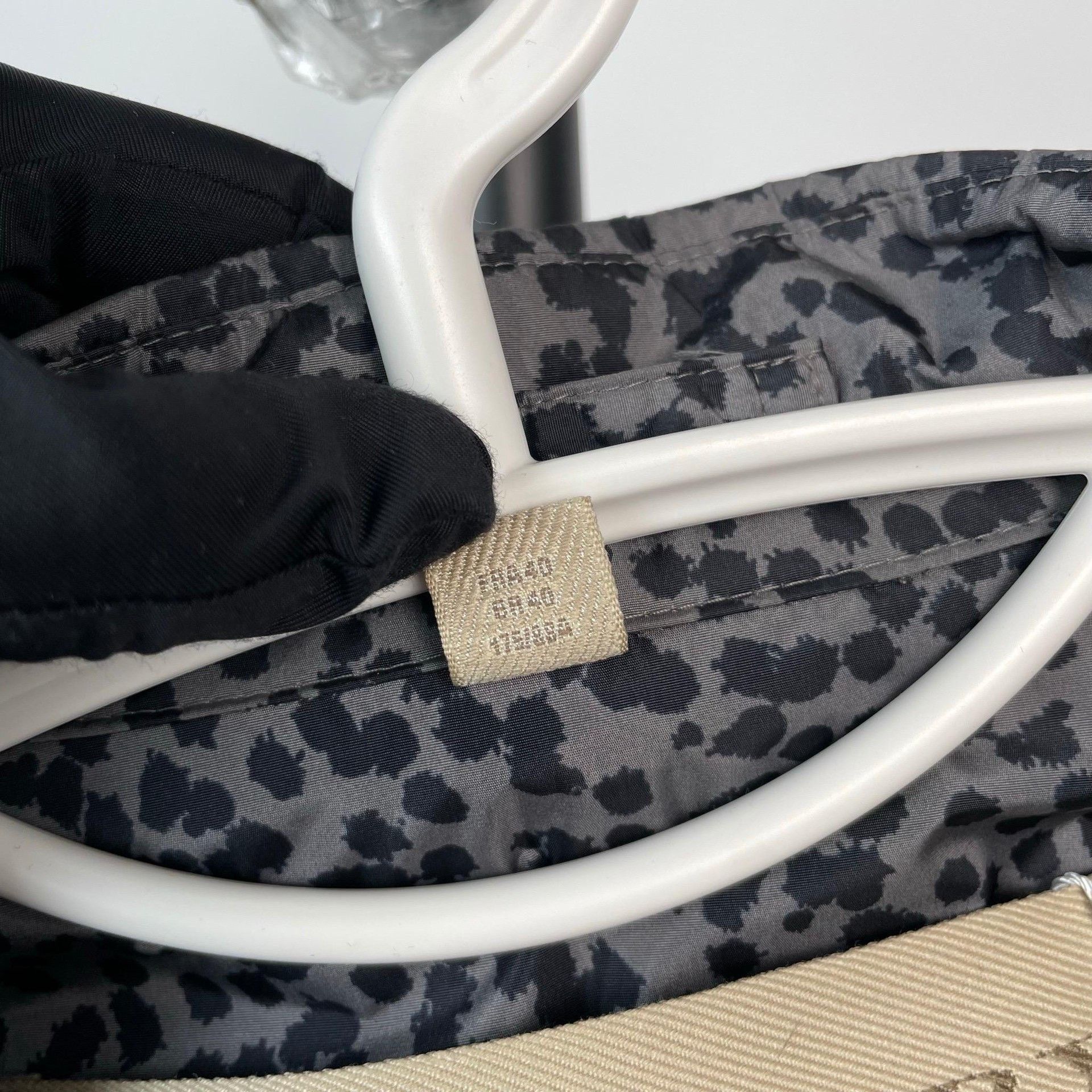 Other Burberry Leopard Print Double. Size S / US 4 / IT 40 - 6 Thumbnail
