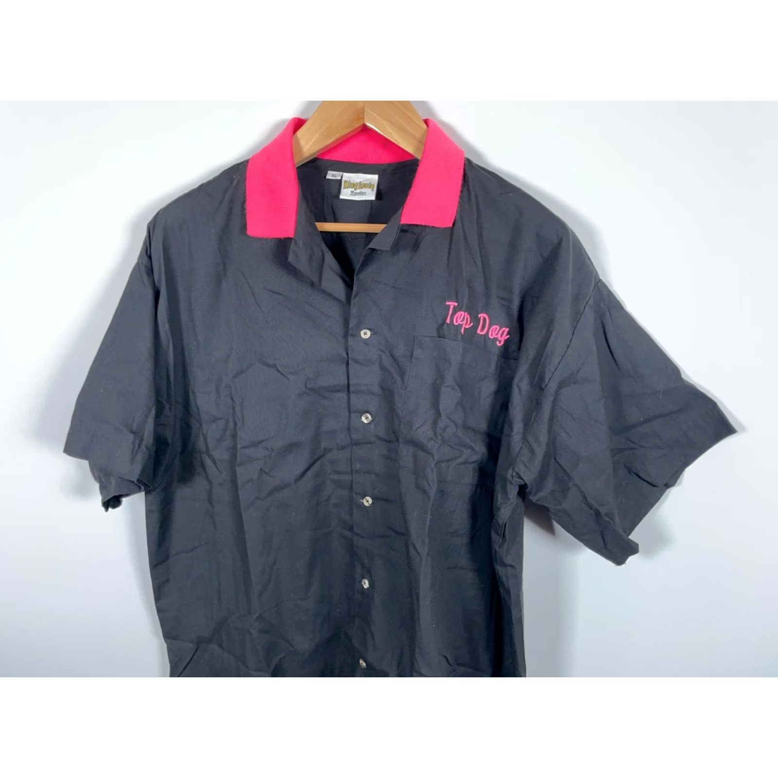 Vintage King Louie Shirt Men XL Black Pink Camp Collar 70s Vintage Chainstitch Top Dog Button-Up Short Sleeve Embroidered Bowling Shirt Size US XL / EU 56 / 4 - 7 Thumbnail