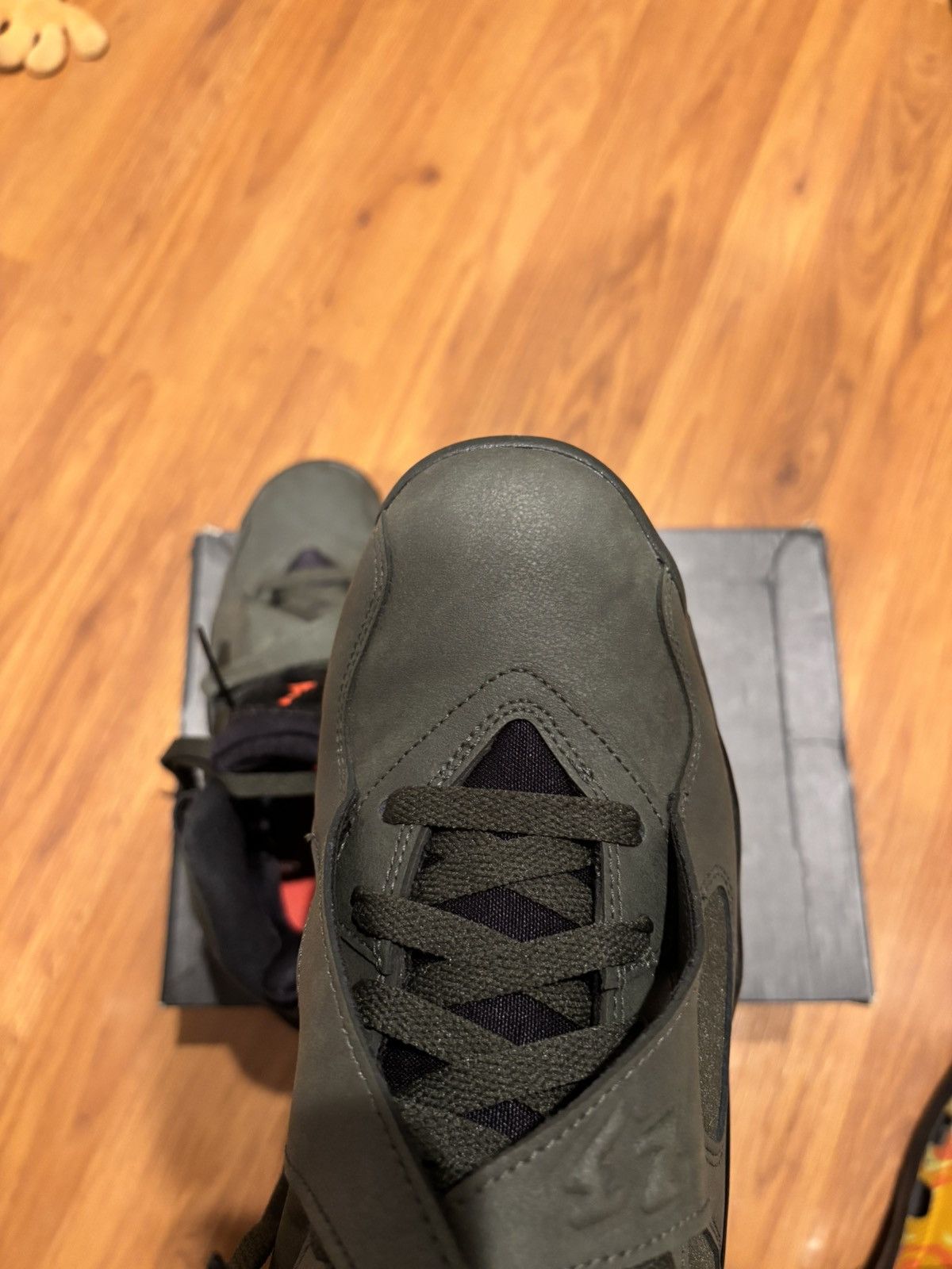 Jordan Brand × Undefeated Jordan 8 Retro Take Flight Undefeated Size US 8 / EU 41 - 7 Thumbnail