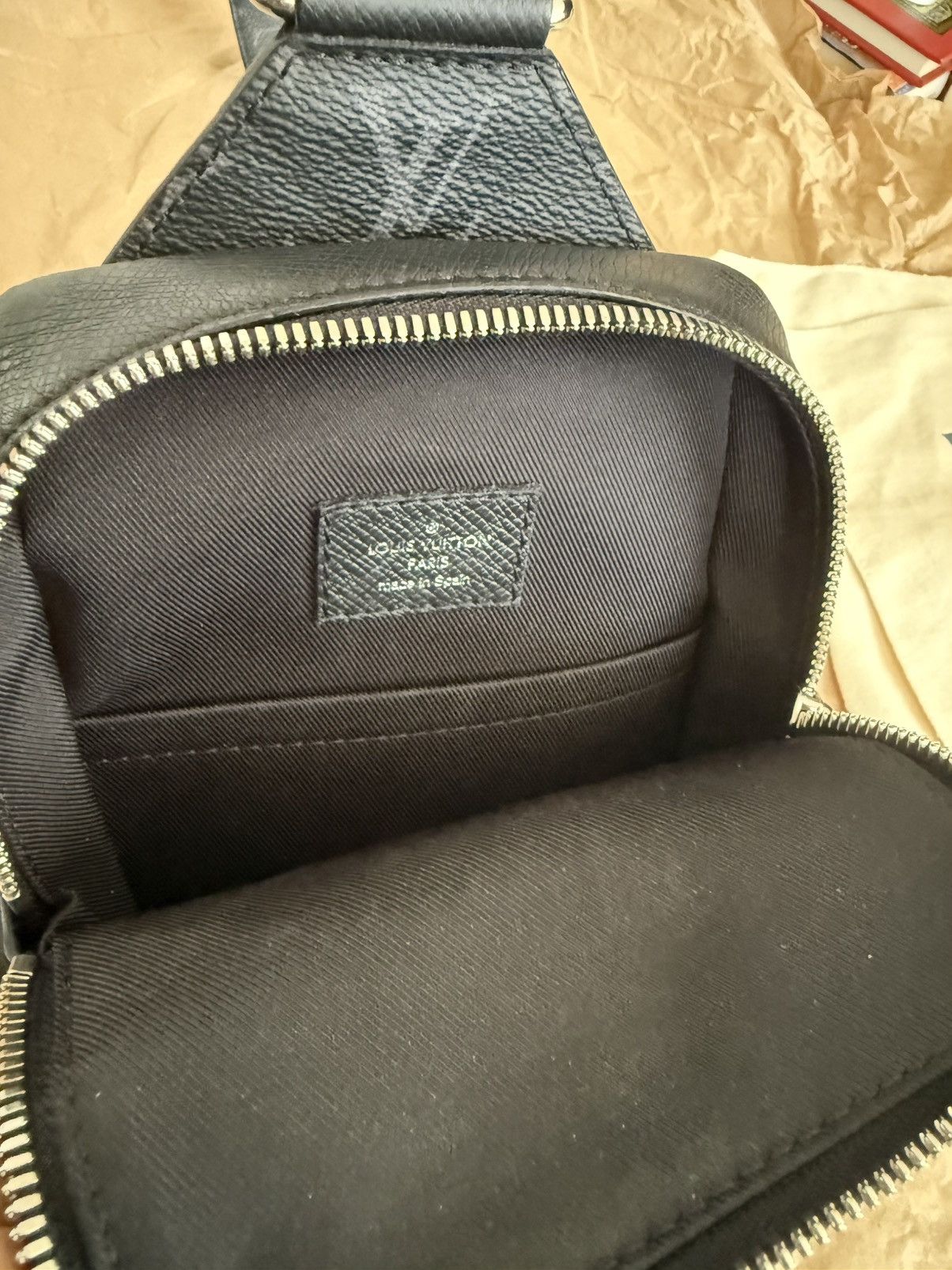 Louis Vuitton Louis Vuitton Outdoor Slingbag Taigarama Black M30741 Size ONE SIZE - 10 Thumbnail