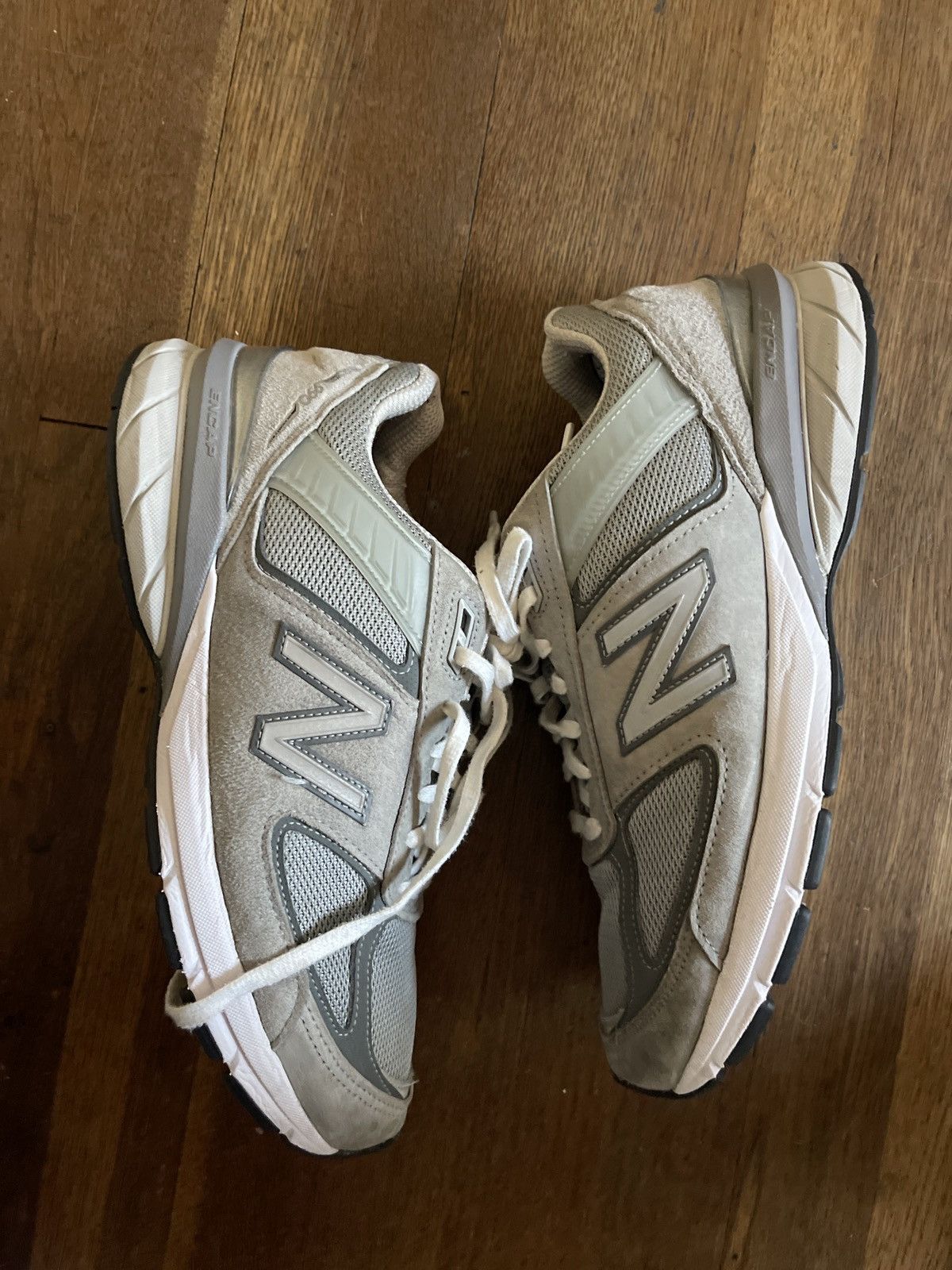 New Balance New balance 990 V5 Size US 9.5 / EU 42-43 - 6 Thumbnail