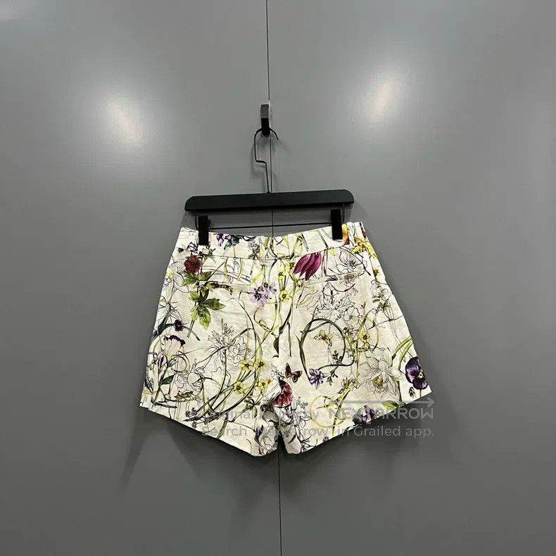 Gucci Gucci Plant and flower printed shorts Size 27" / US 4 / IT 40 - 2 Thumbnail