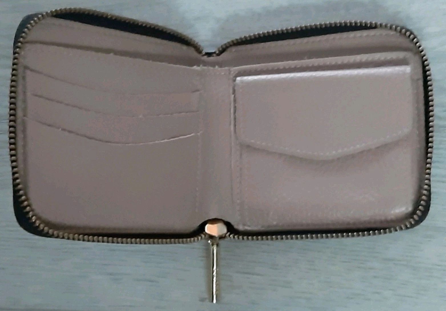 Other Cuyana Small Zip Around Wallet Black Pebbled Leather Size ONE SIZE - 7 Thumbnail