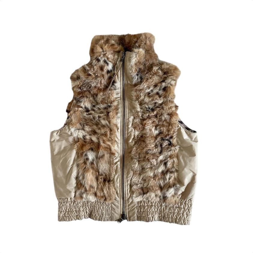 image of If Six Was Nine x Le Grande Bleu L G B Thes & Thes Racoon Fur Faux Vest in Cream (Size Medium)