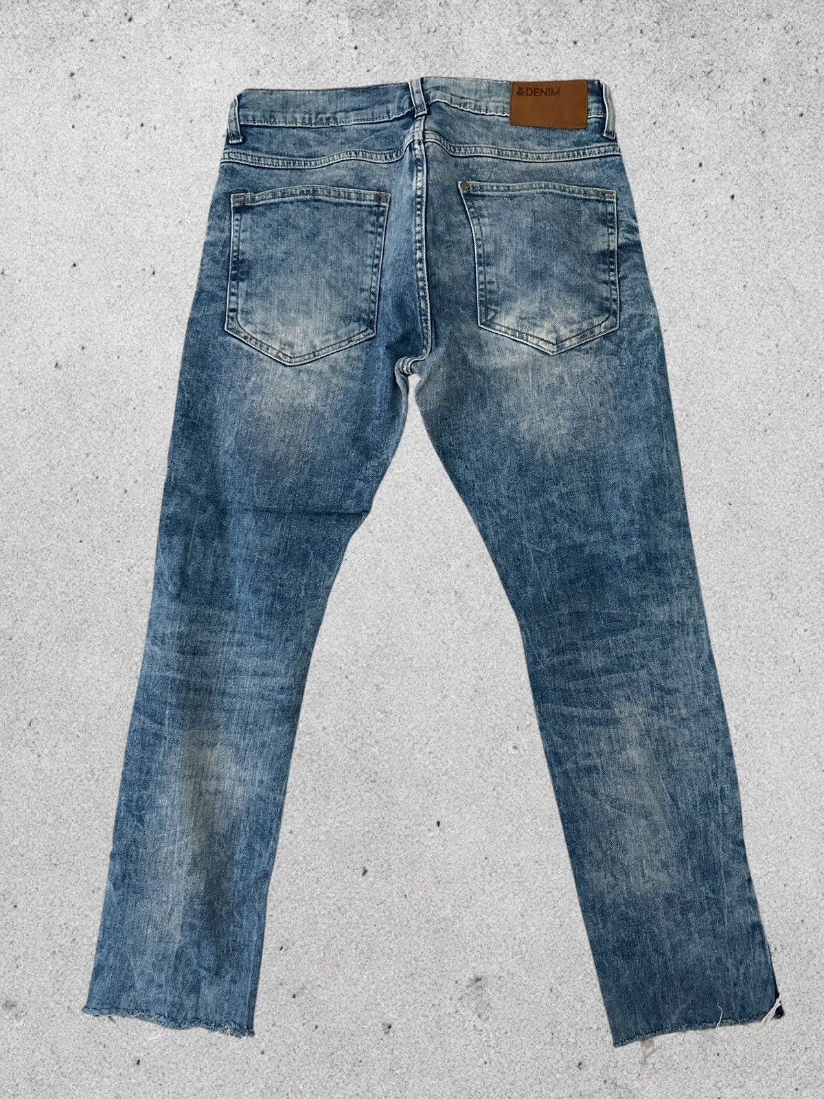 H&M H&M Low Rise Skinny Cropped Jeans Size US 32 / EU 48 - 3 Thumbnail