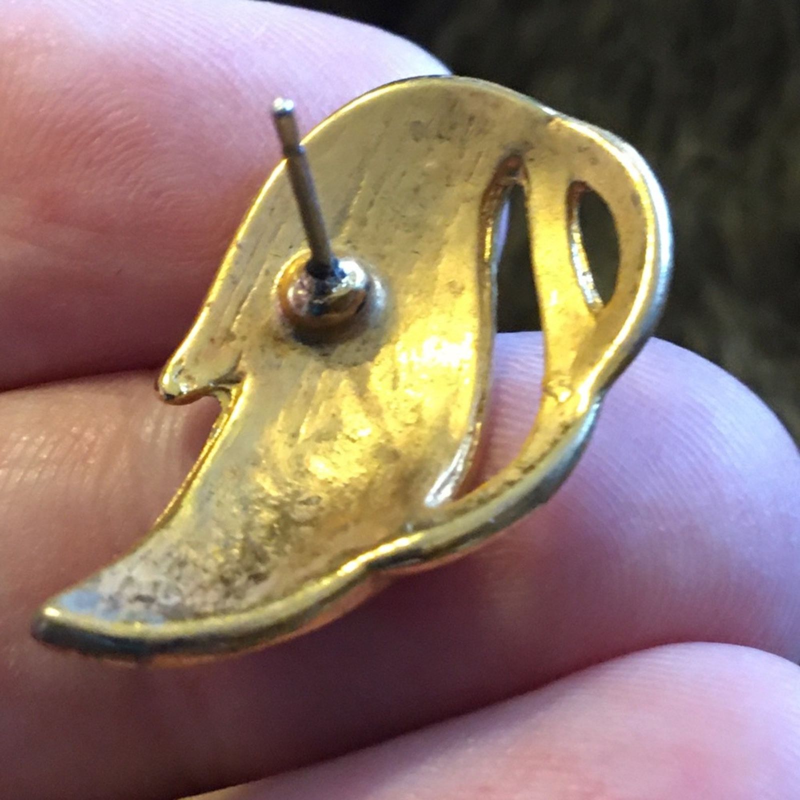 Vintage Vintage gold tone raspberry enamel swirl earrings Size ONE SIZE - 4 Thumbnail