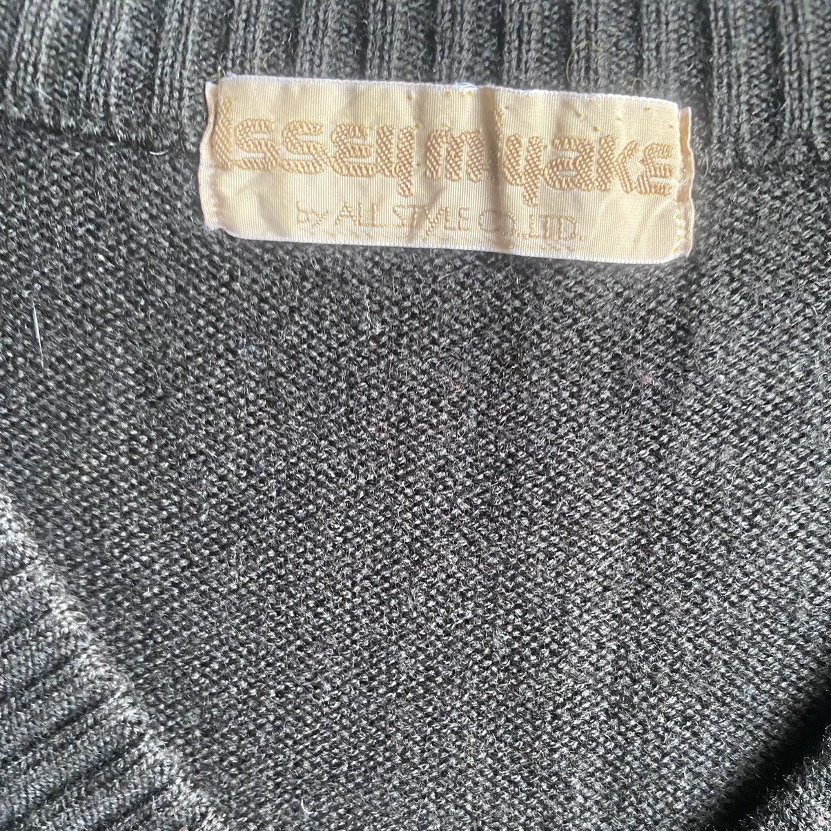 Issey Miyake Rare Vintage 70’s All Style Tag Shoulder Padded Sweater Size US S / EU 44-46 / 1 - 4 Thumbnail