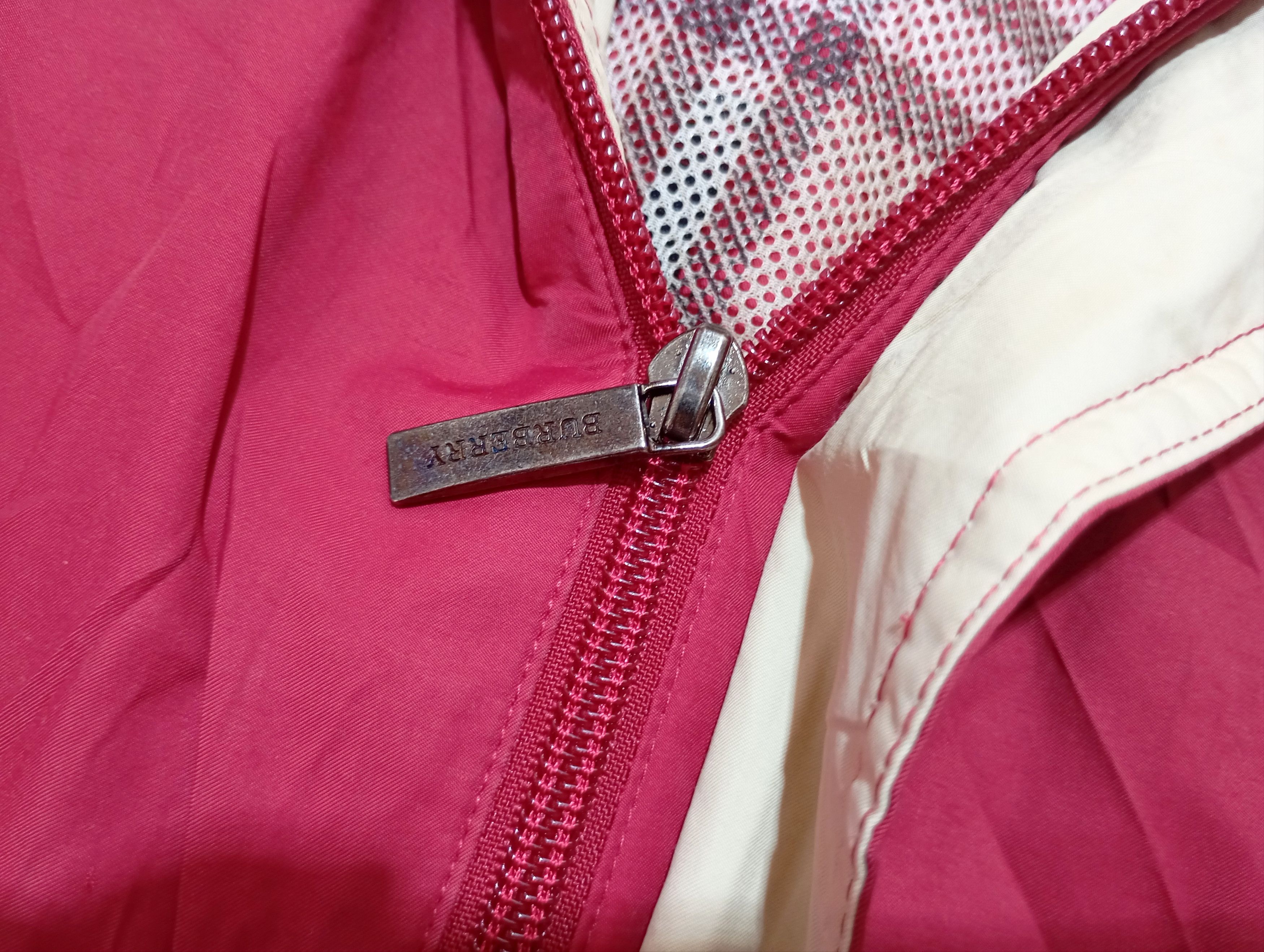 Burberry Burberry London vintage nova check zip jacket Size US L / EU 52-54 / 3 - 11 Thumbnail