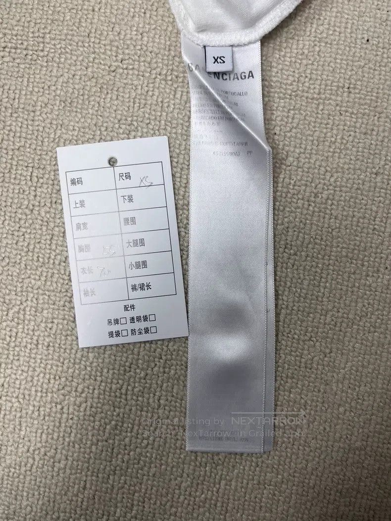 Balenciaga Balenciaga Printed Logo Round Neck Short Sleeve Raglan Sle Size XS / US 0-2 / IT 36-38 - 4 Thumbnail