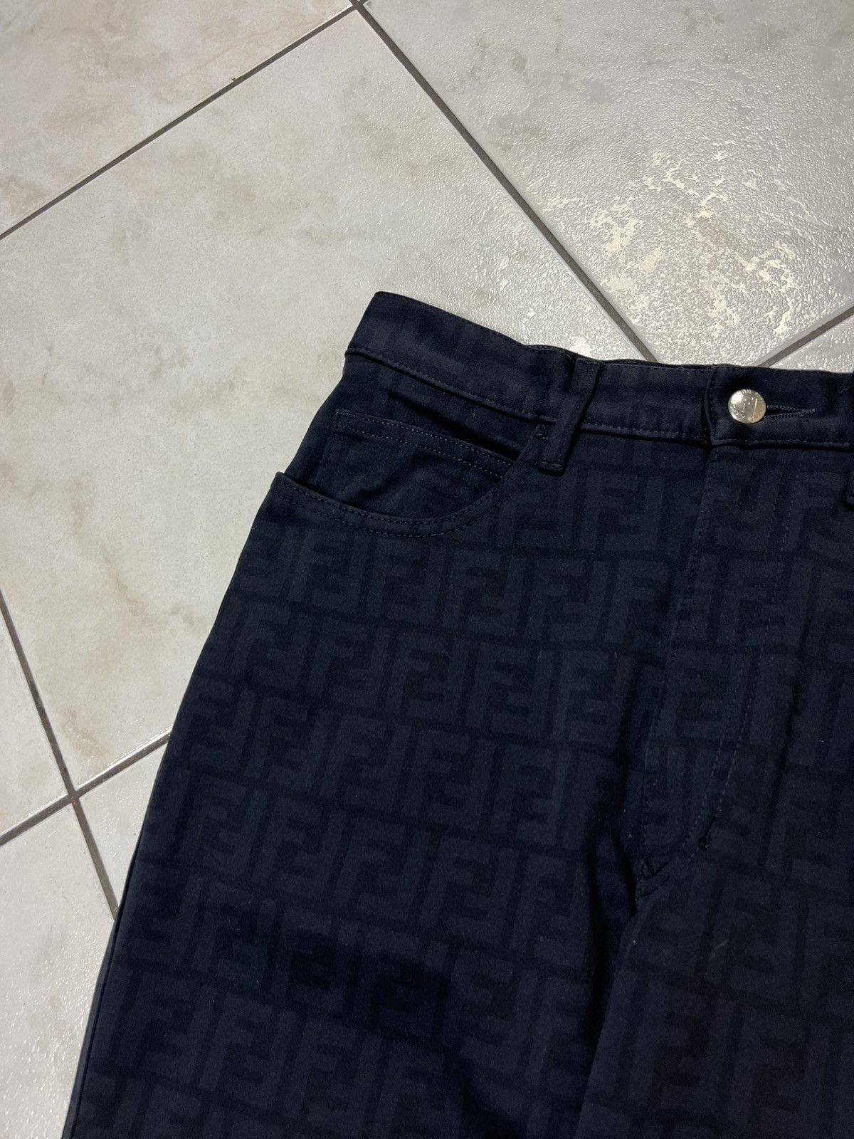 Designer × Fendi × Vintage Vintage Fendi monogram full print casual pants trousers logo Size 33" - 11 Thumbnail
