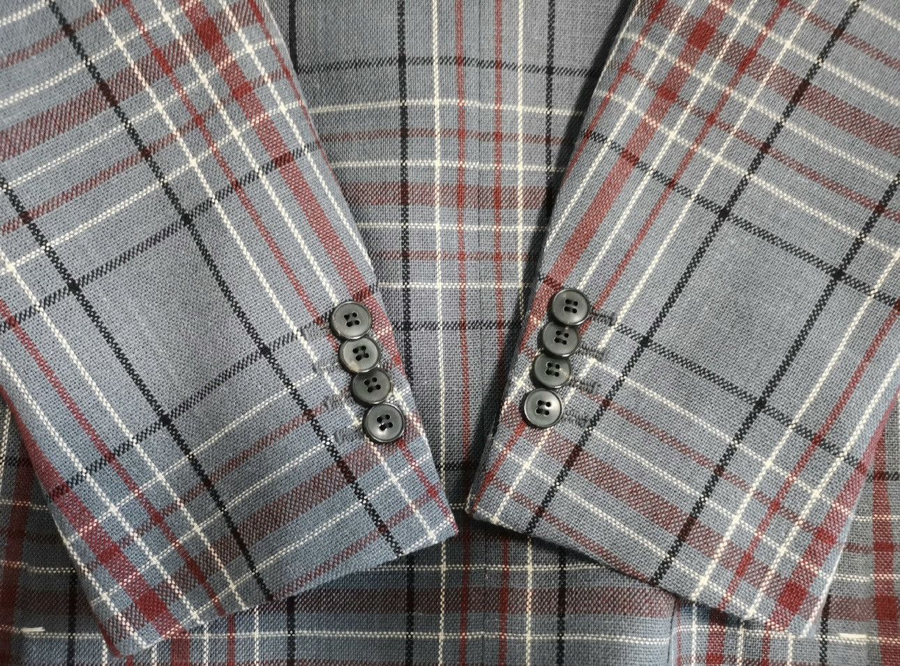 Valentino Valentino Grey and red Plaid pattern suits Size 48R - 4 Thumbnail