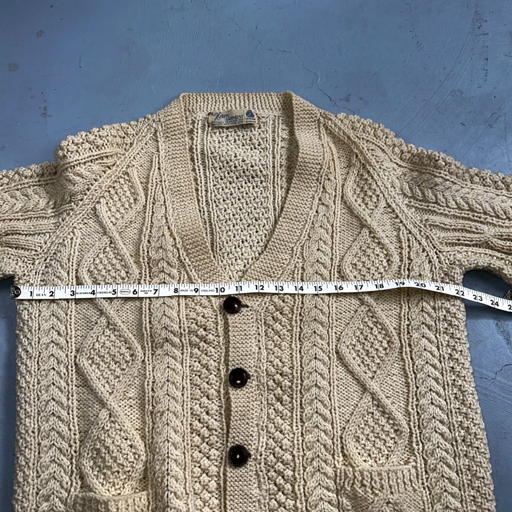 Vintage VINTAGE Heron Garment Sweater Cardigan 1970s Thick Ivory Pure Wool Cabled Knit Mens L Ivory 70s Men Wool Cardigan 1970s Size US L / EU 52-54 / 3 - 6 Thumbnail