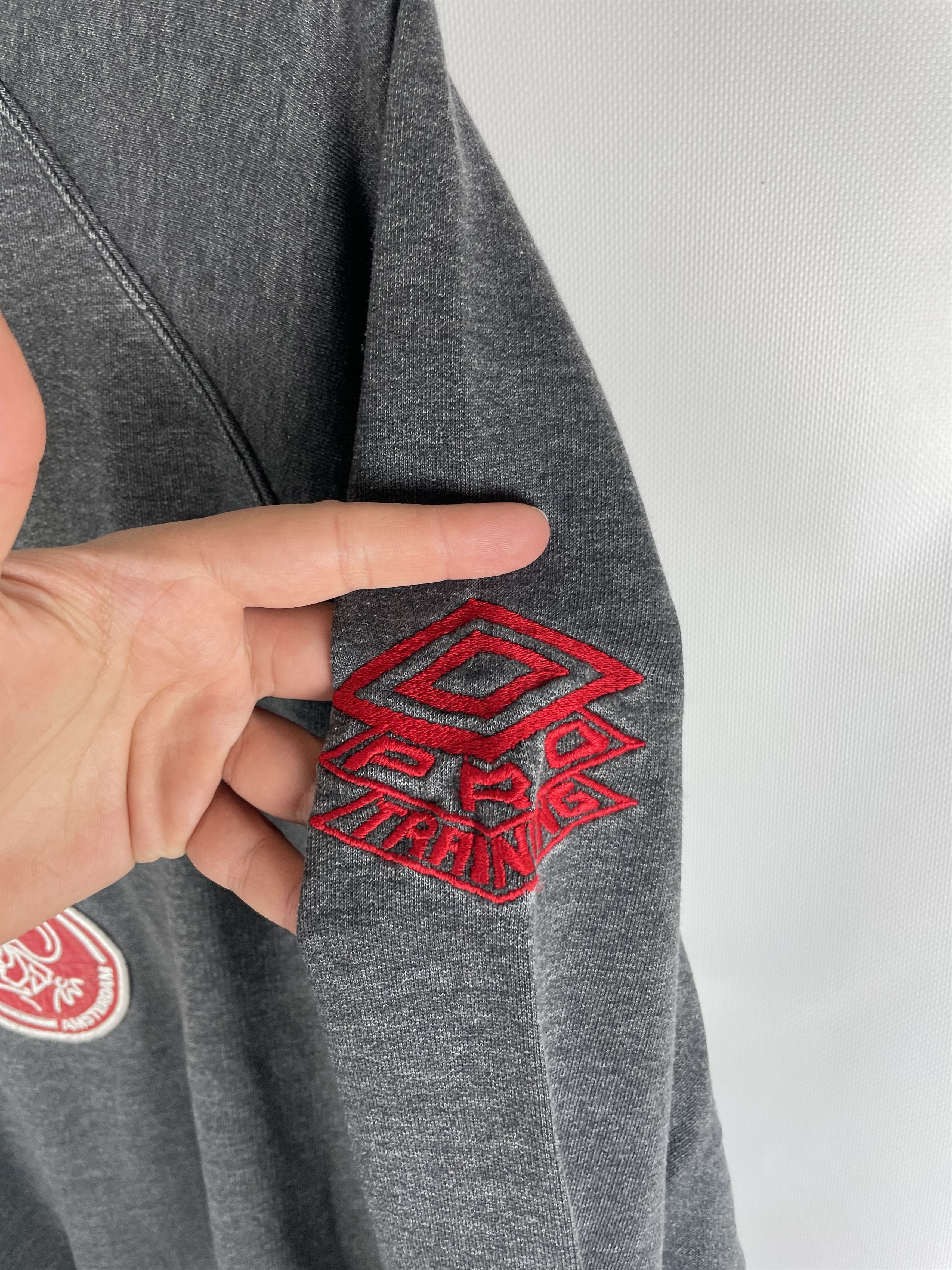 Umbro Vintage Umbro Ajax Amsterdam Training Sweatshirt Size US XL / EU 56 / 4 - 6 Thumbnail