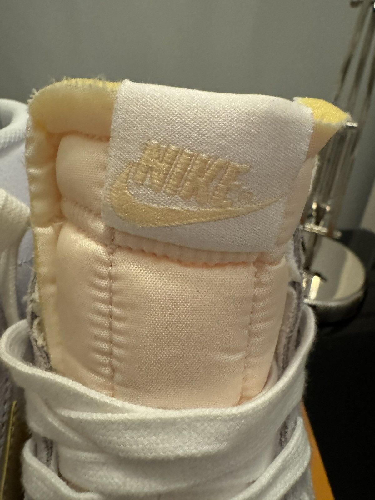 Nike Nike Blazer Mid ‘77 White, Lemon & Green US9.5/UK8.5 Size US 9.5 / EU 42-43 - 10 Thumbnail