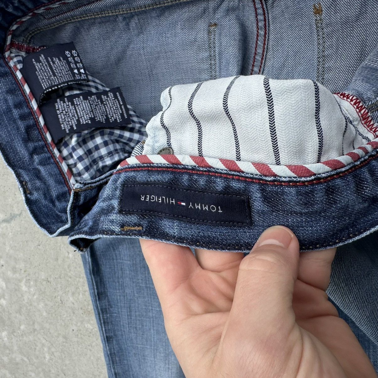 Tommy Hilfiger × Vintage Vintage Tommy Hilfiger Jeans W34xL32 Old Money Pants Size US 34 / EU 50 - 10 Thumbnail
